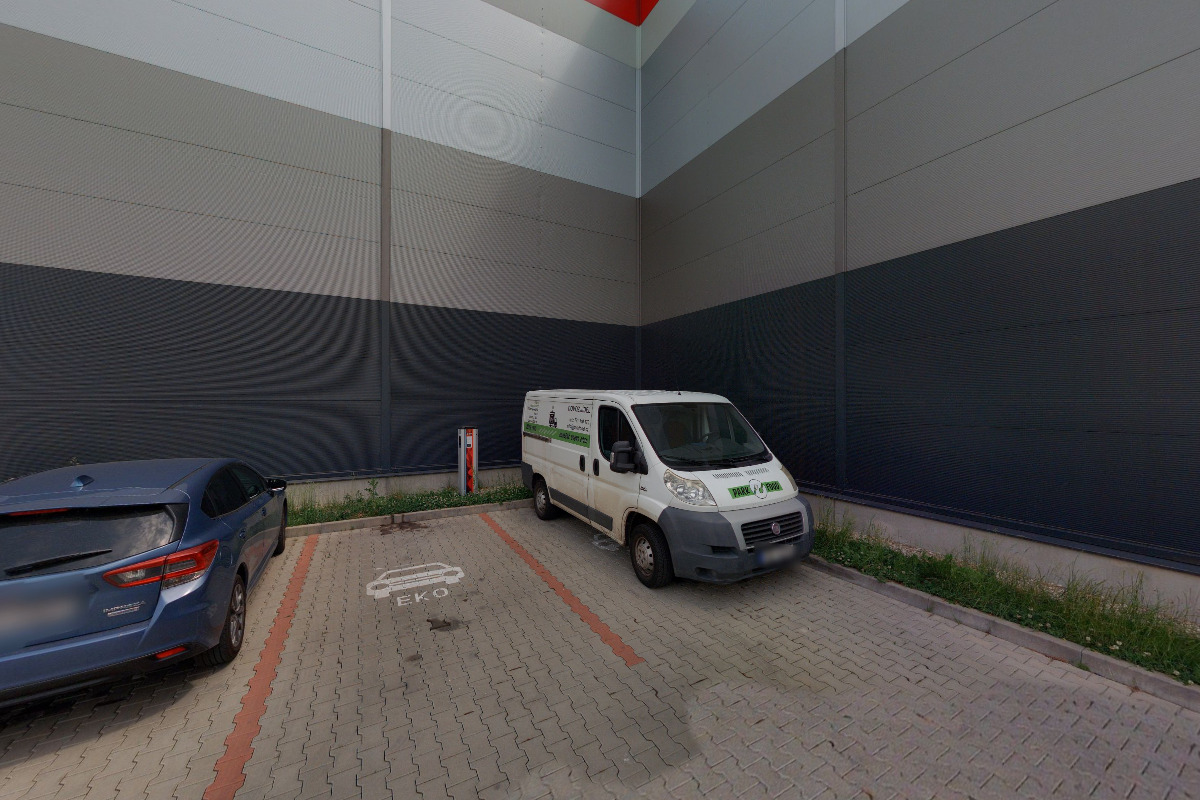 Dobíjecí stanice E.ON Drive