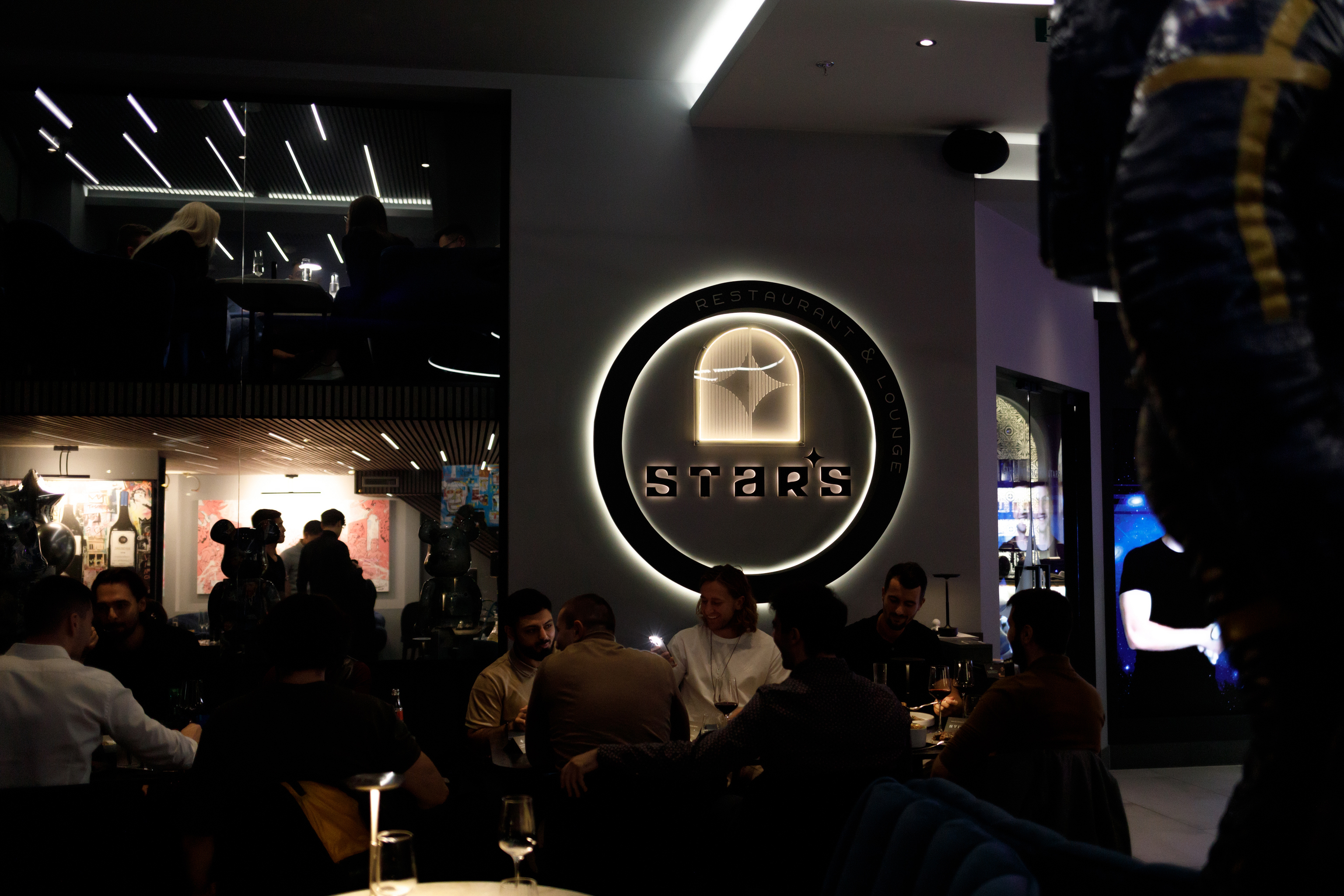 Star’s Restaurant & Lounge