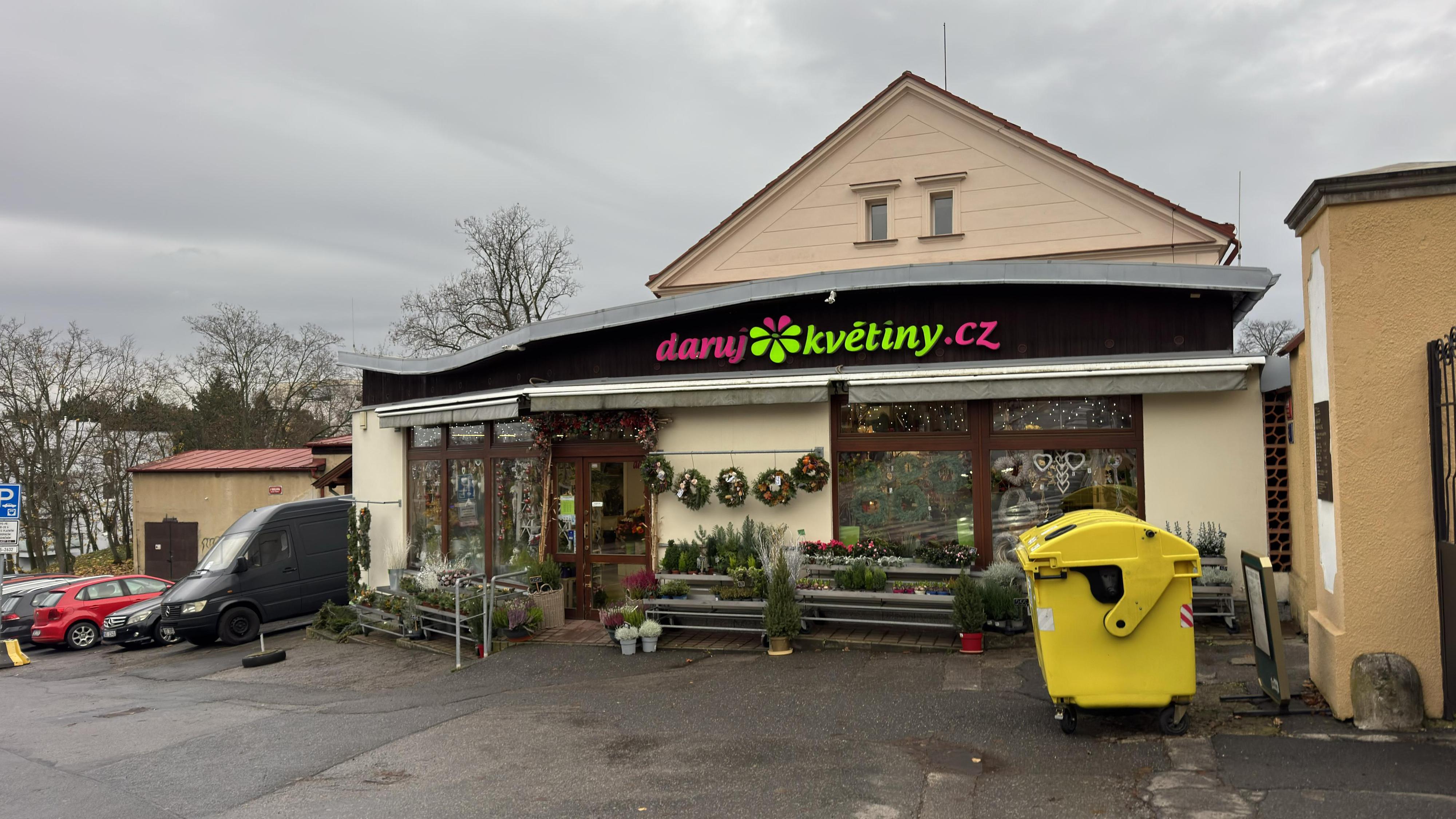 Daruj Květiny Malvazinky