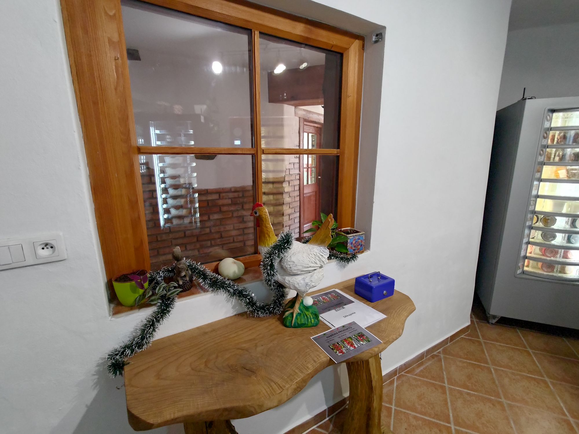 Permakulturní zahrada Bouzov - Samoobslužná prodejna foto 2