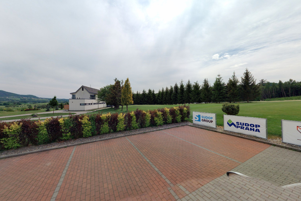 Dobíjecí stanice E.ON Drive