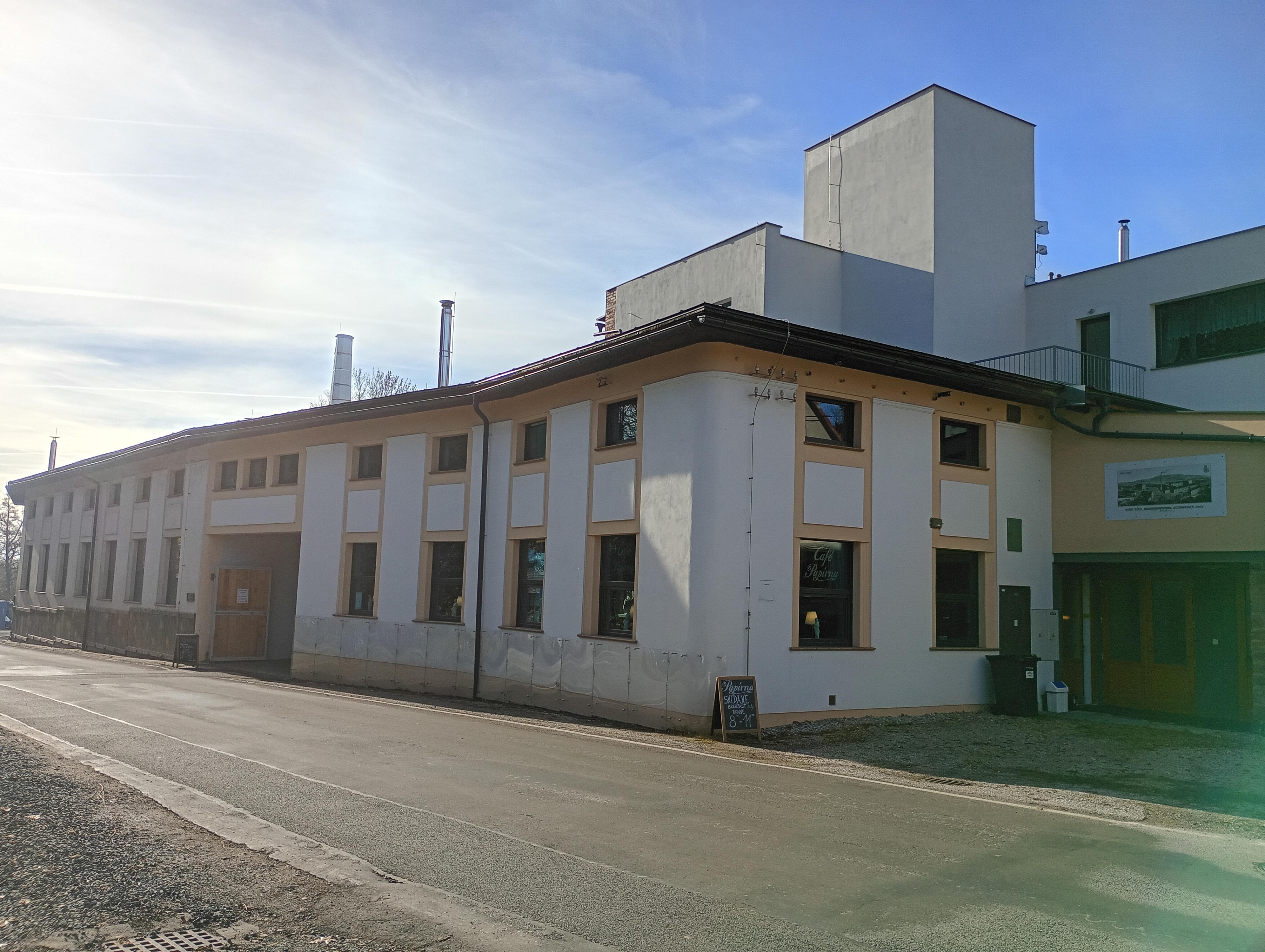 Café v Papírně foto 2