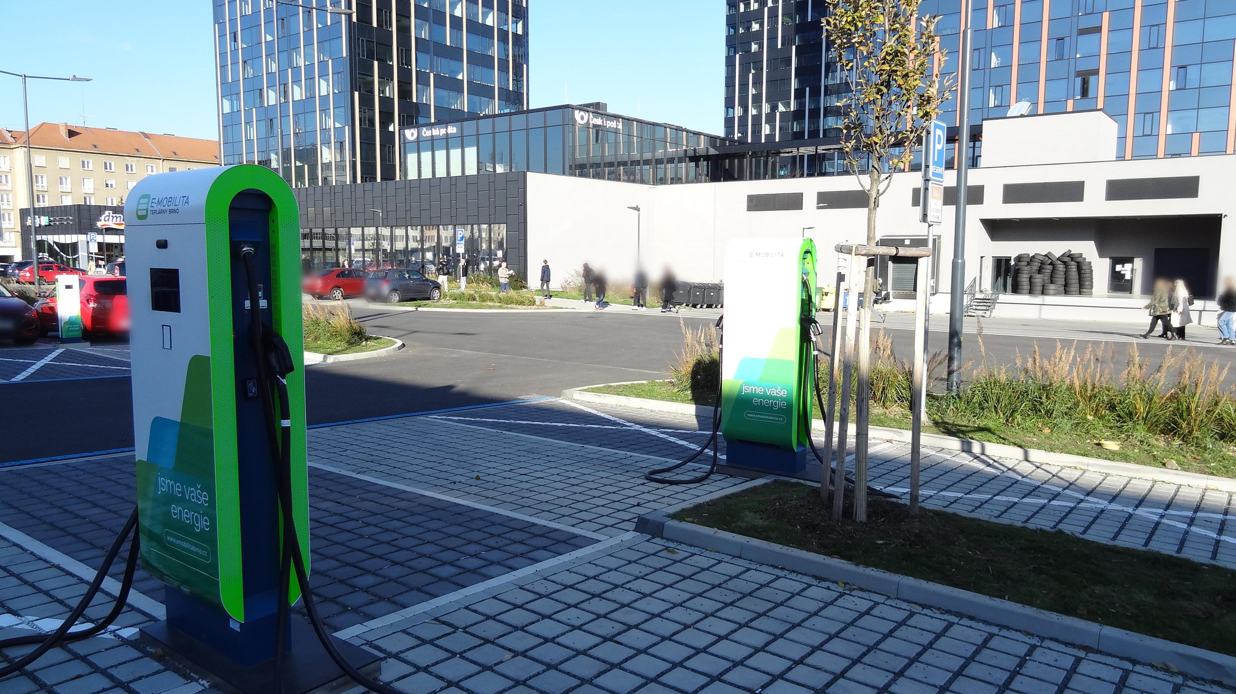 Teplárny Brno, a.s. - rychlonabíjecí stanice foto 1