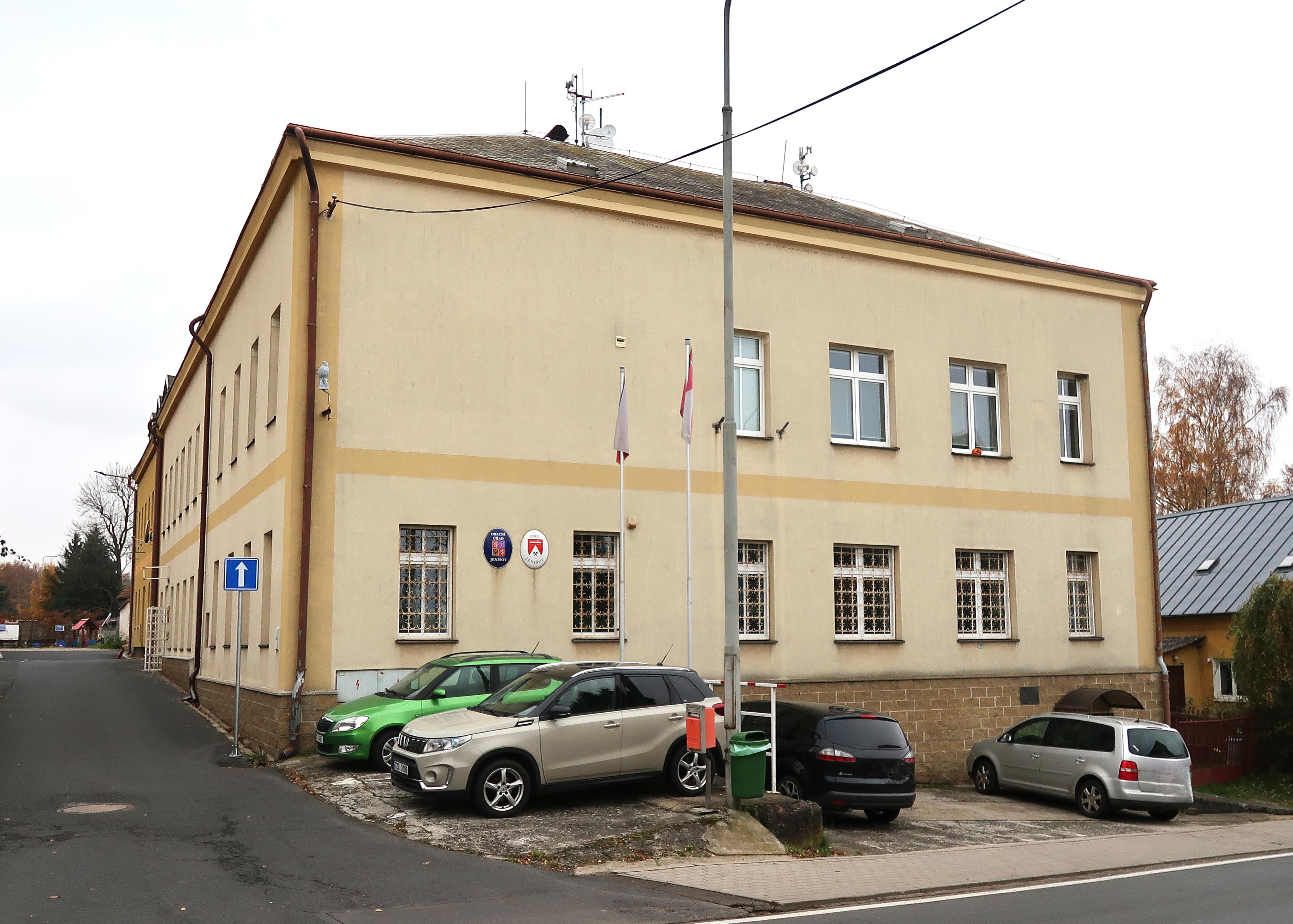 Jenišov - obecní úřad