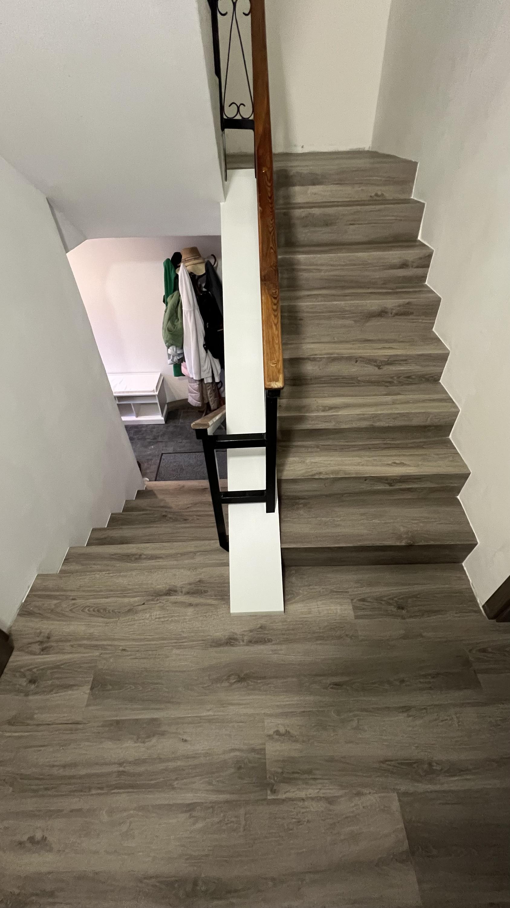 Schodiště z vinylu foto 6