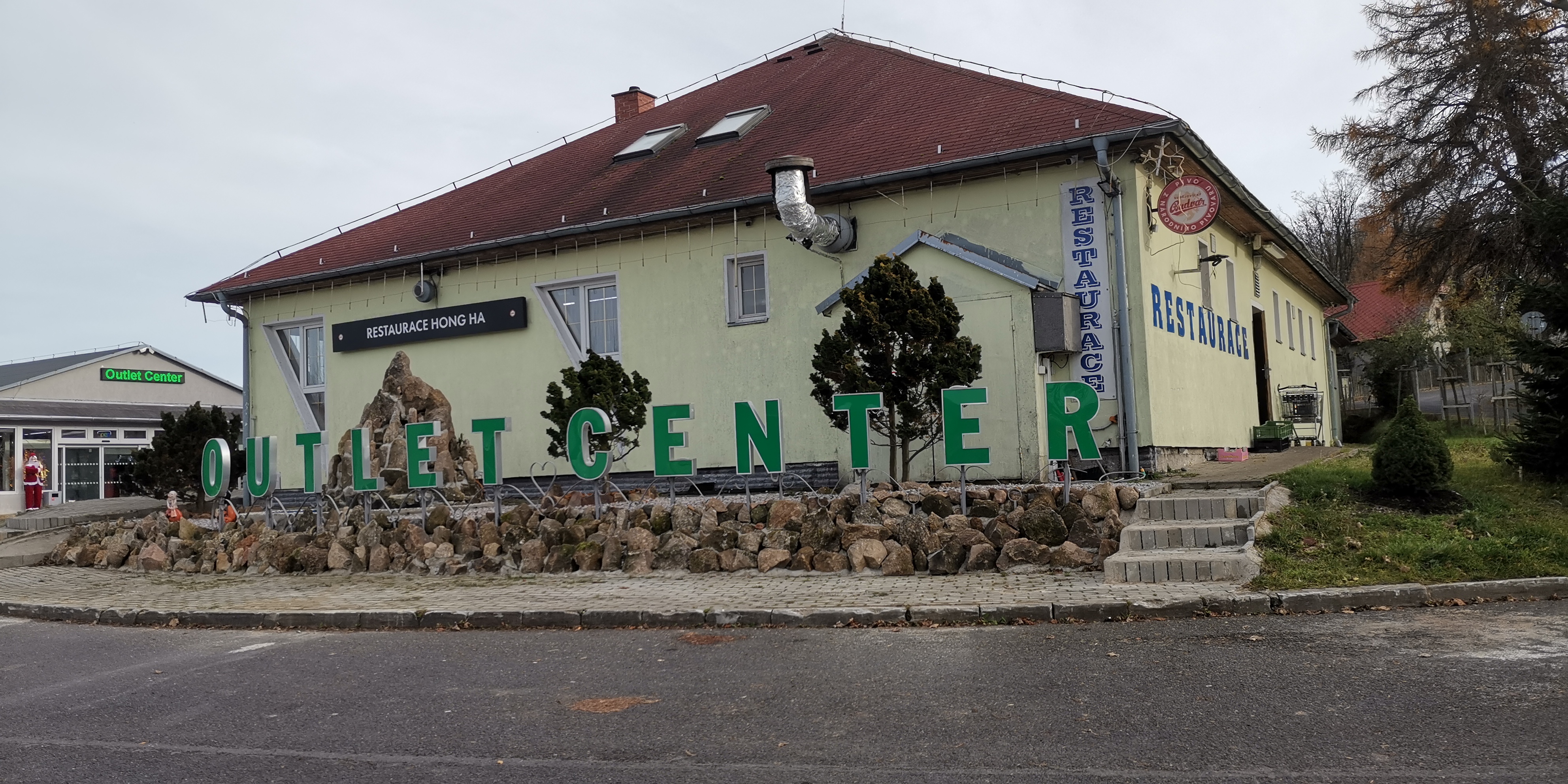 Outlet center Mníšek