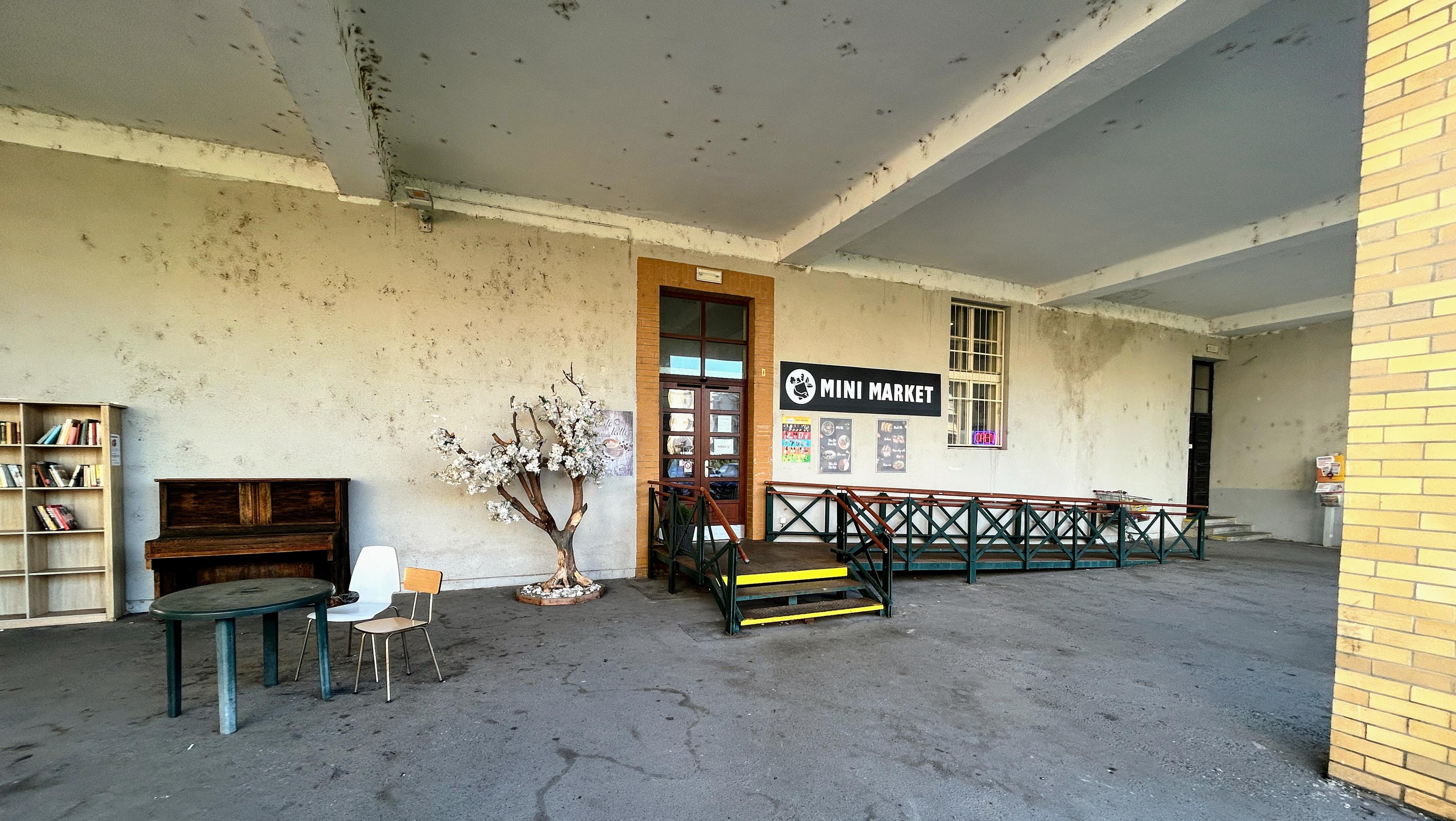 Mini Market foto 3