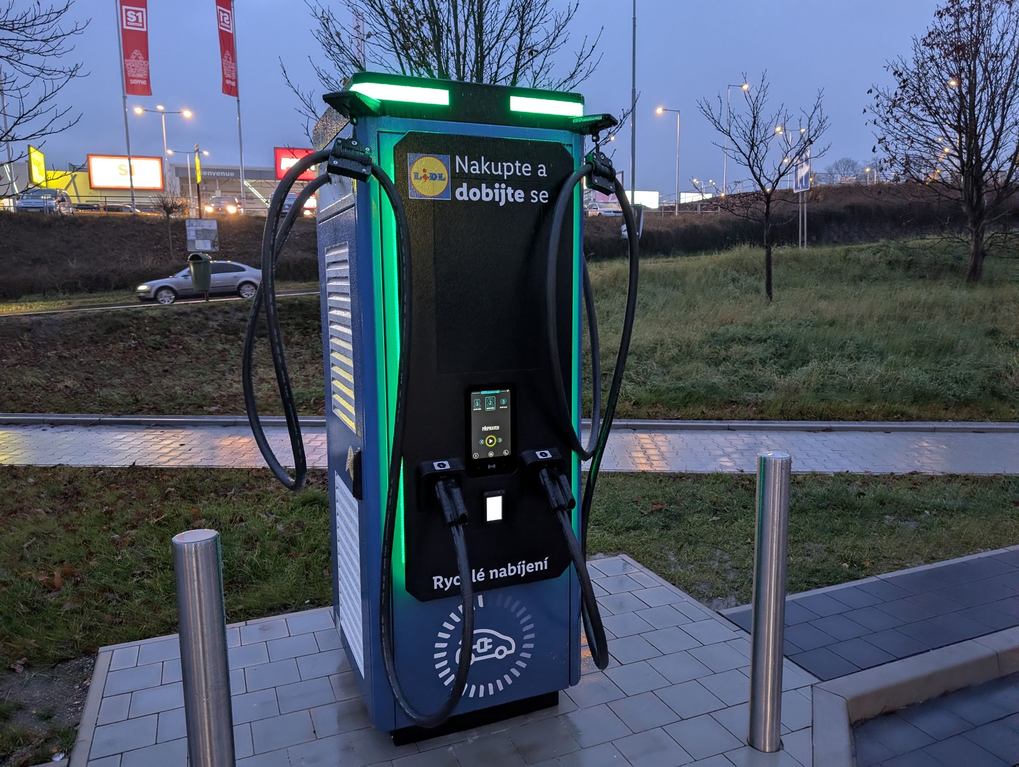Nabíjecí stanice Lidl