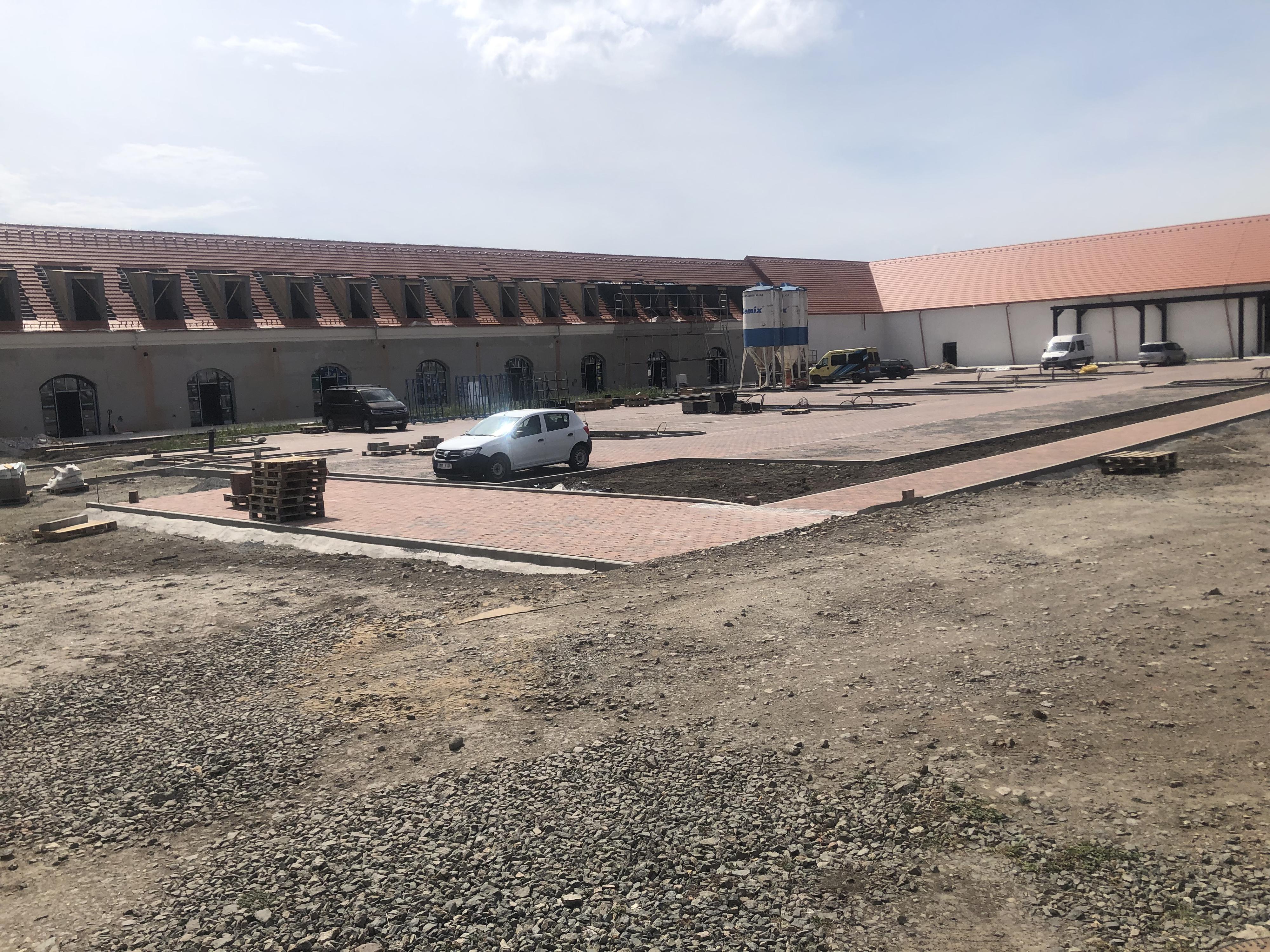 Obchodní centrum Tereziánský dvůr foto 2