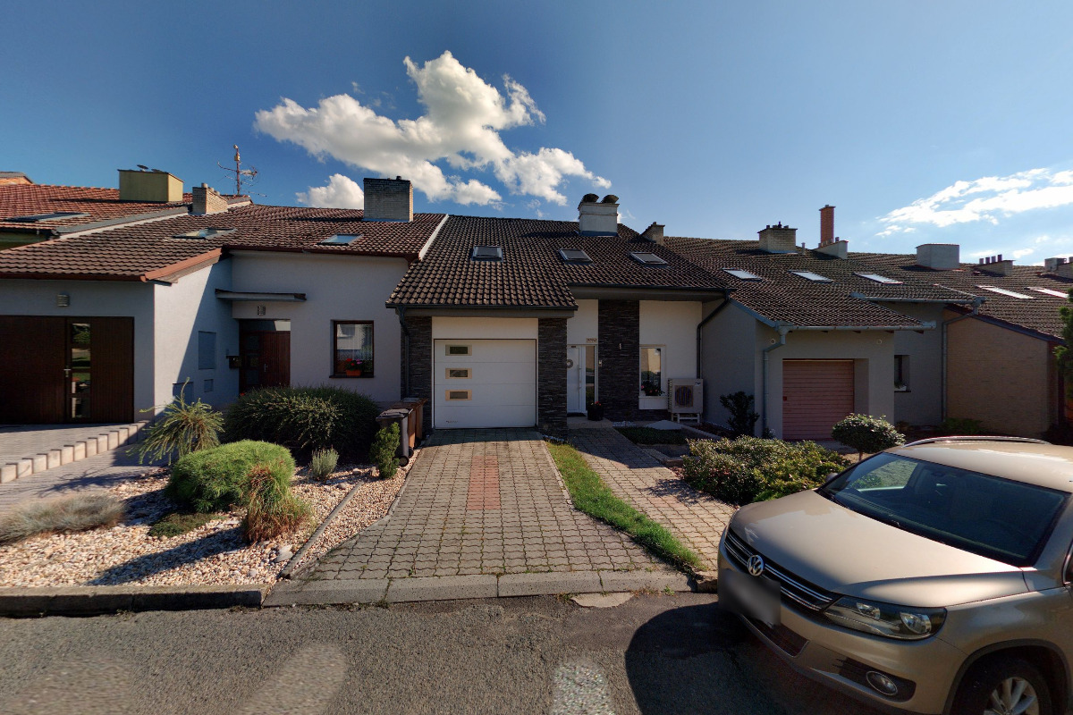 Poppy Fashion foto 2