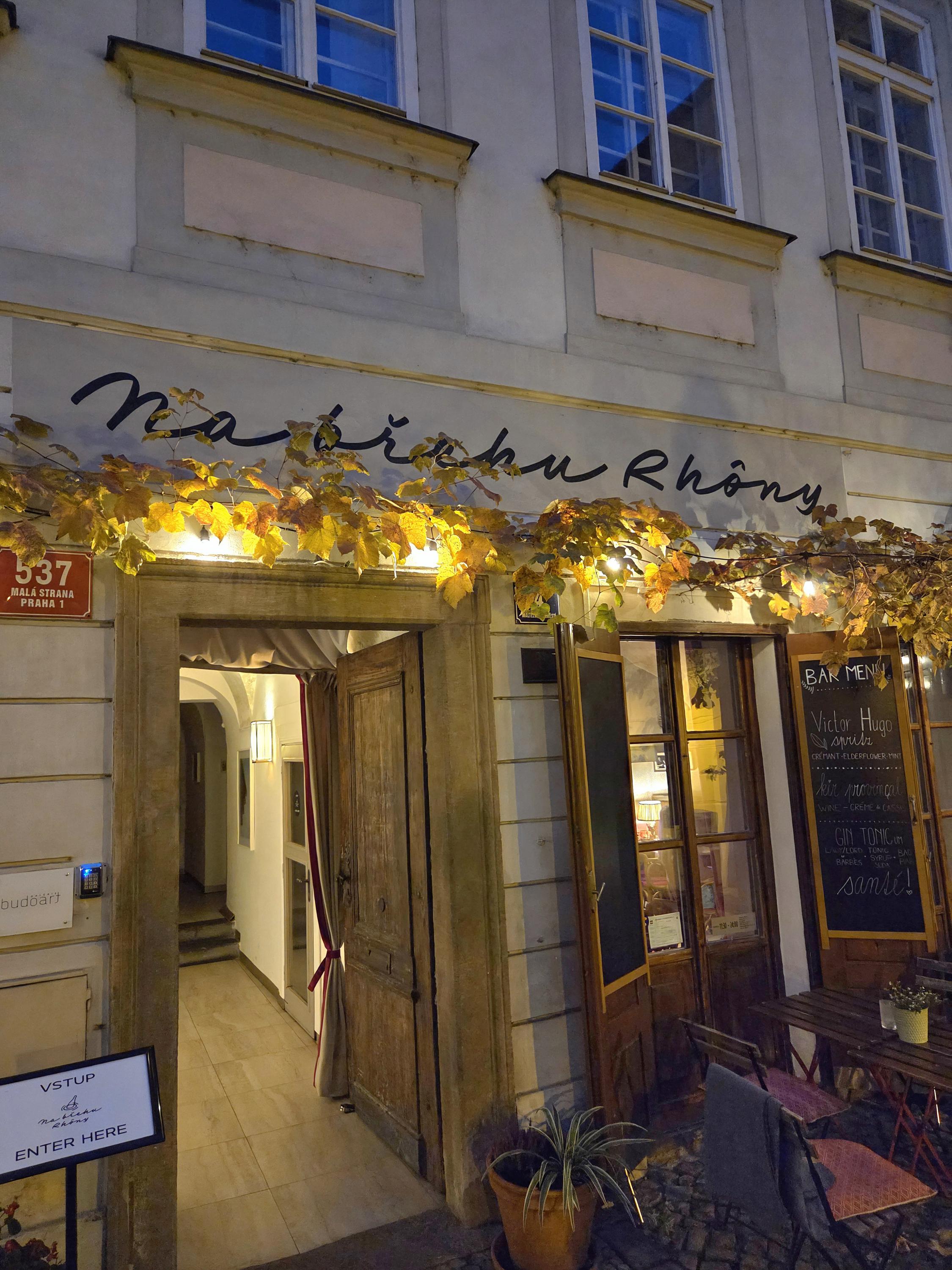 Restaurace a vinárna Na břehu Rhôny foto 6