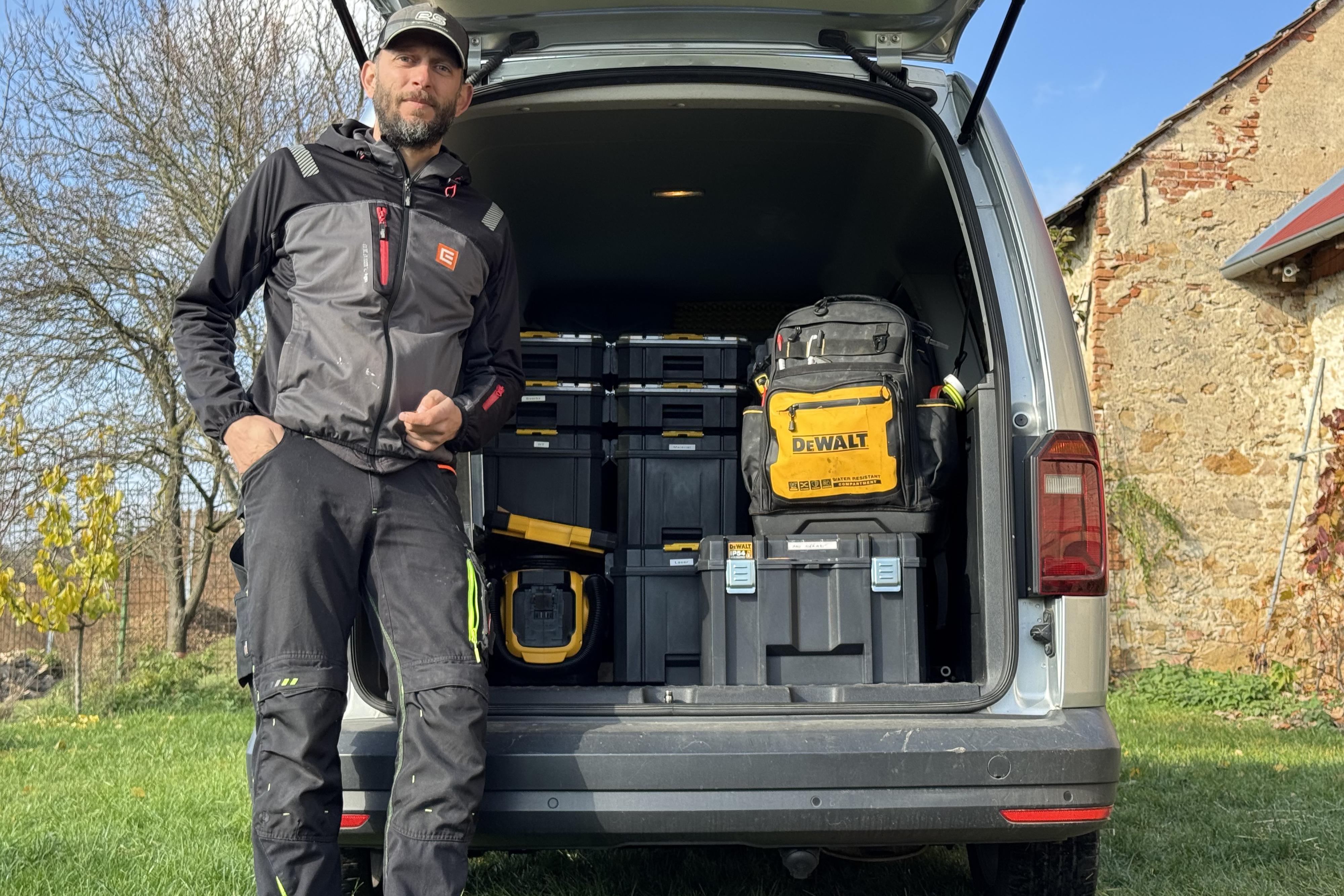 Kamil Hošek - elektro-revize, elektromontážní práce