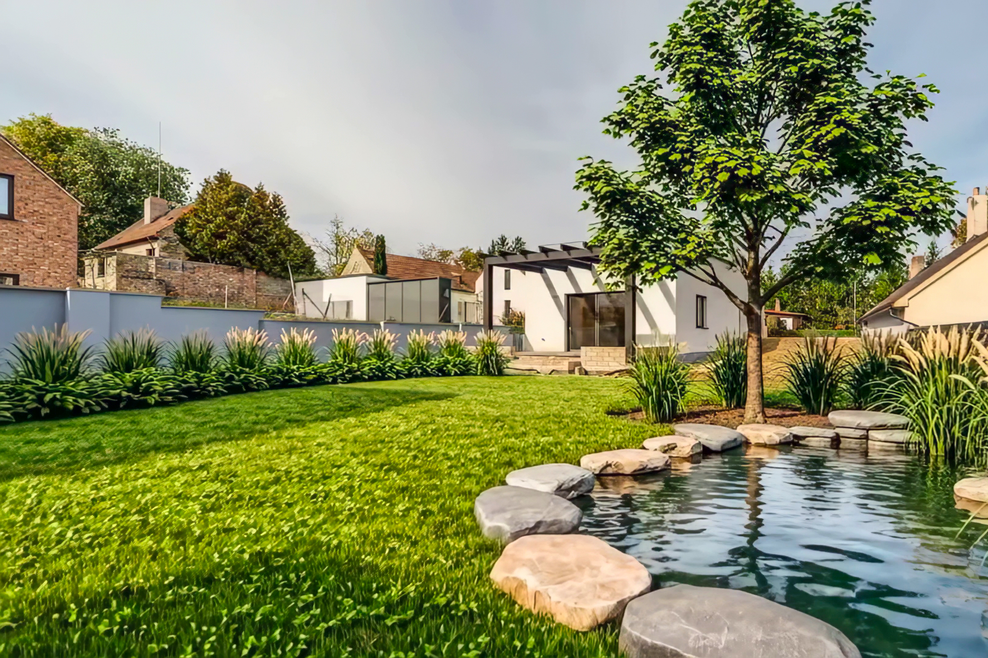 Prodej nového domu s velkou zahradou PENB A