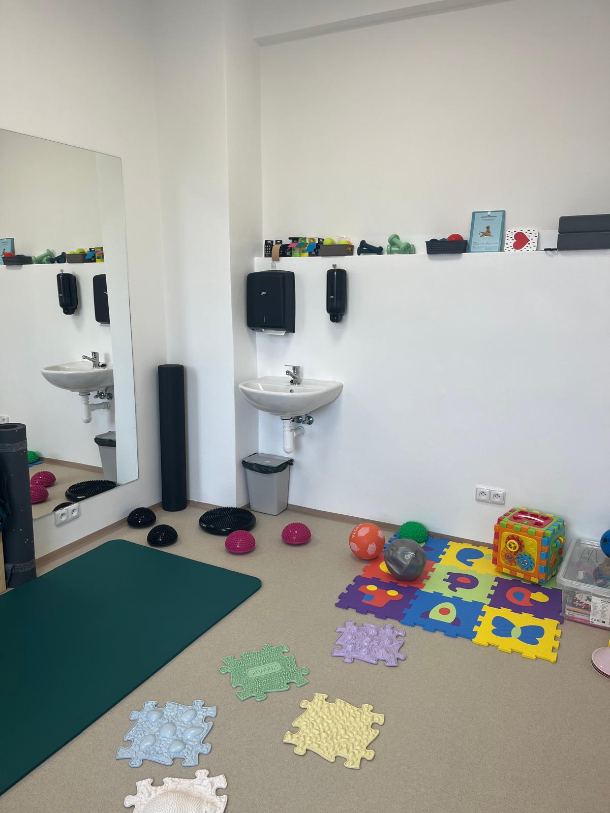 CENTRUM LÉČEBNÉ REHABILITACE s.r.o., s.r.o. foto 2