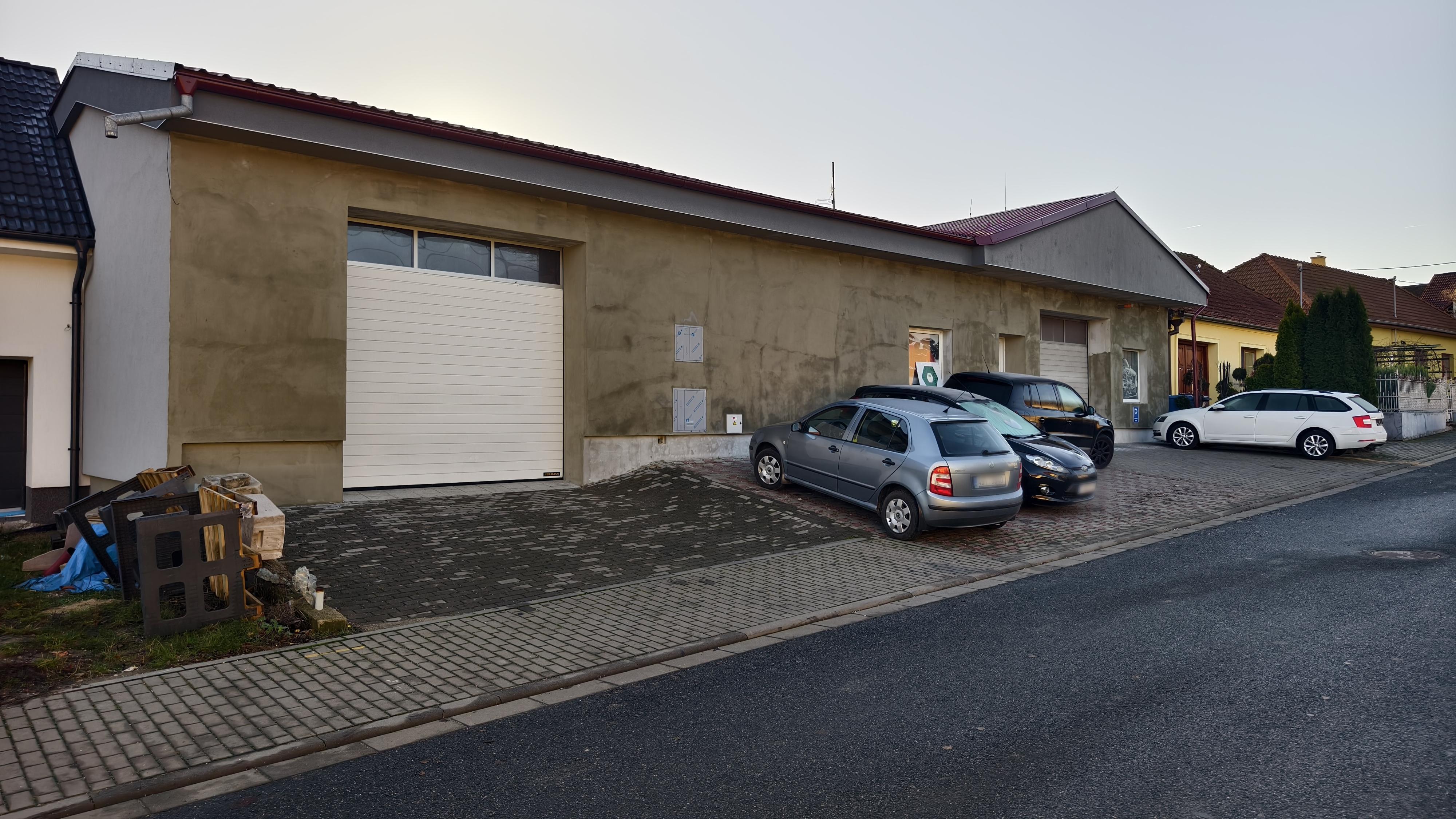 Oprava motorových vozidel - Milan Kočí