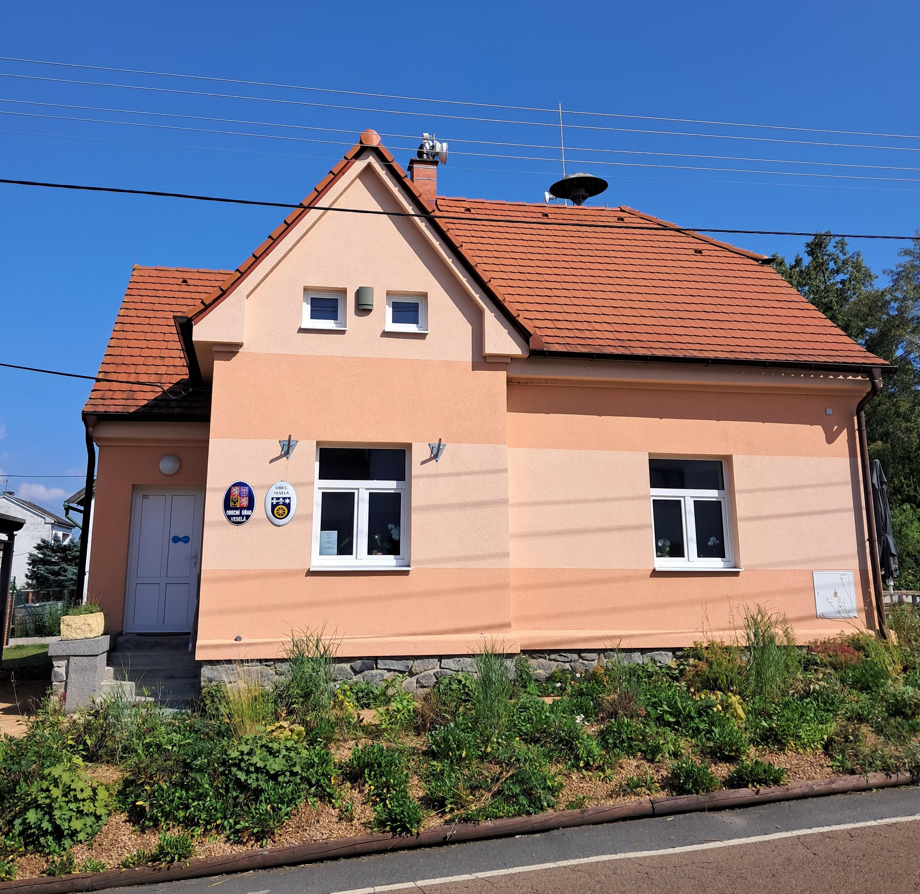 Veselá - obecní úřad foto 2