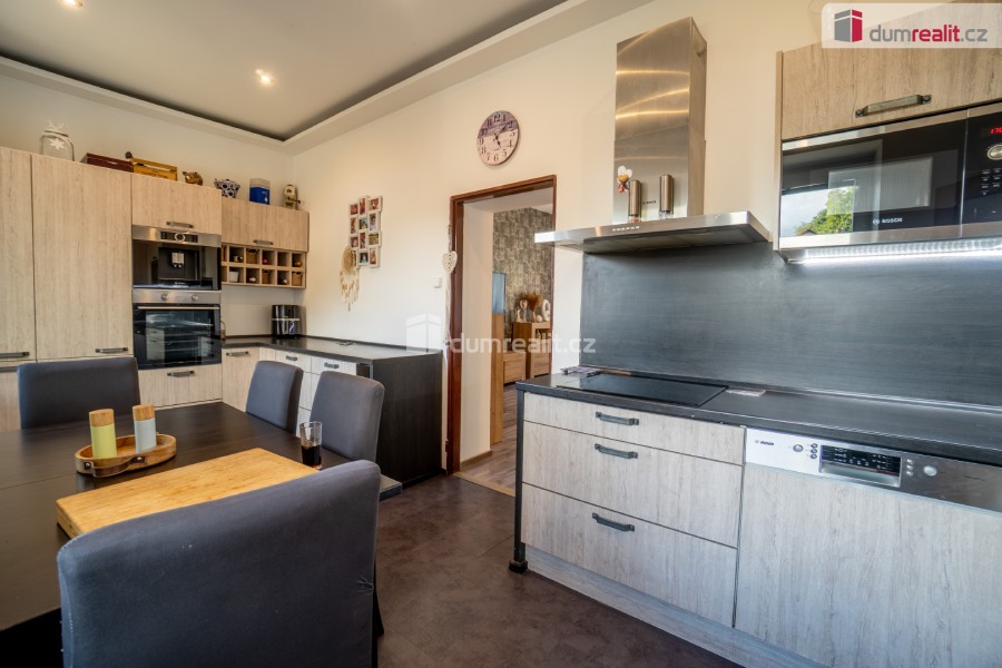 Investiční rodinný dům, 303m2, Ústí nad Labem-Brná