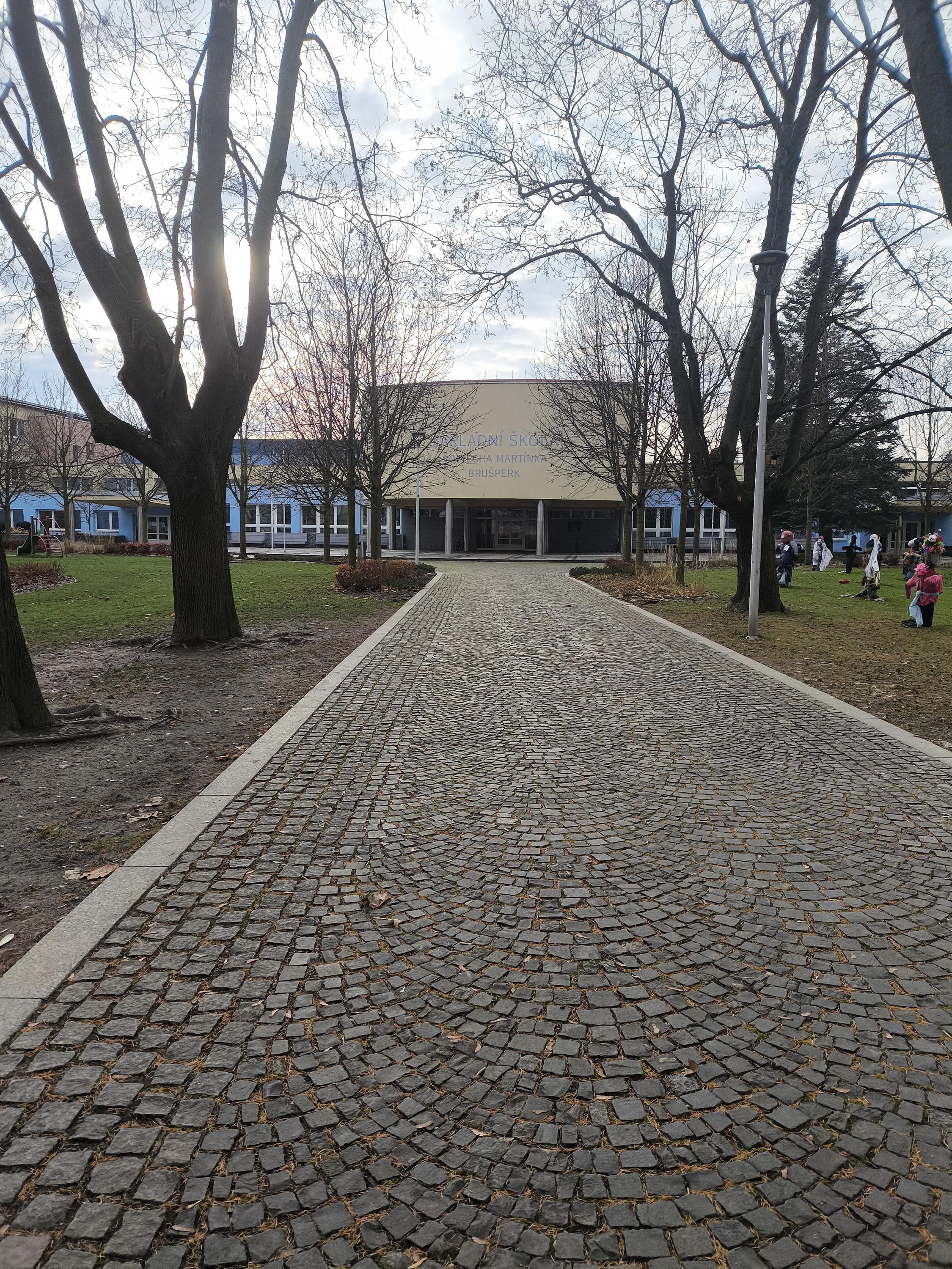 Základní škola Vojtěcha Martínka Brušperk, okres Frýdek-Místek foto 2