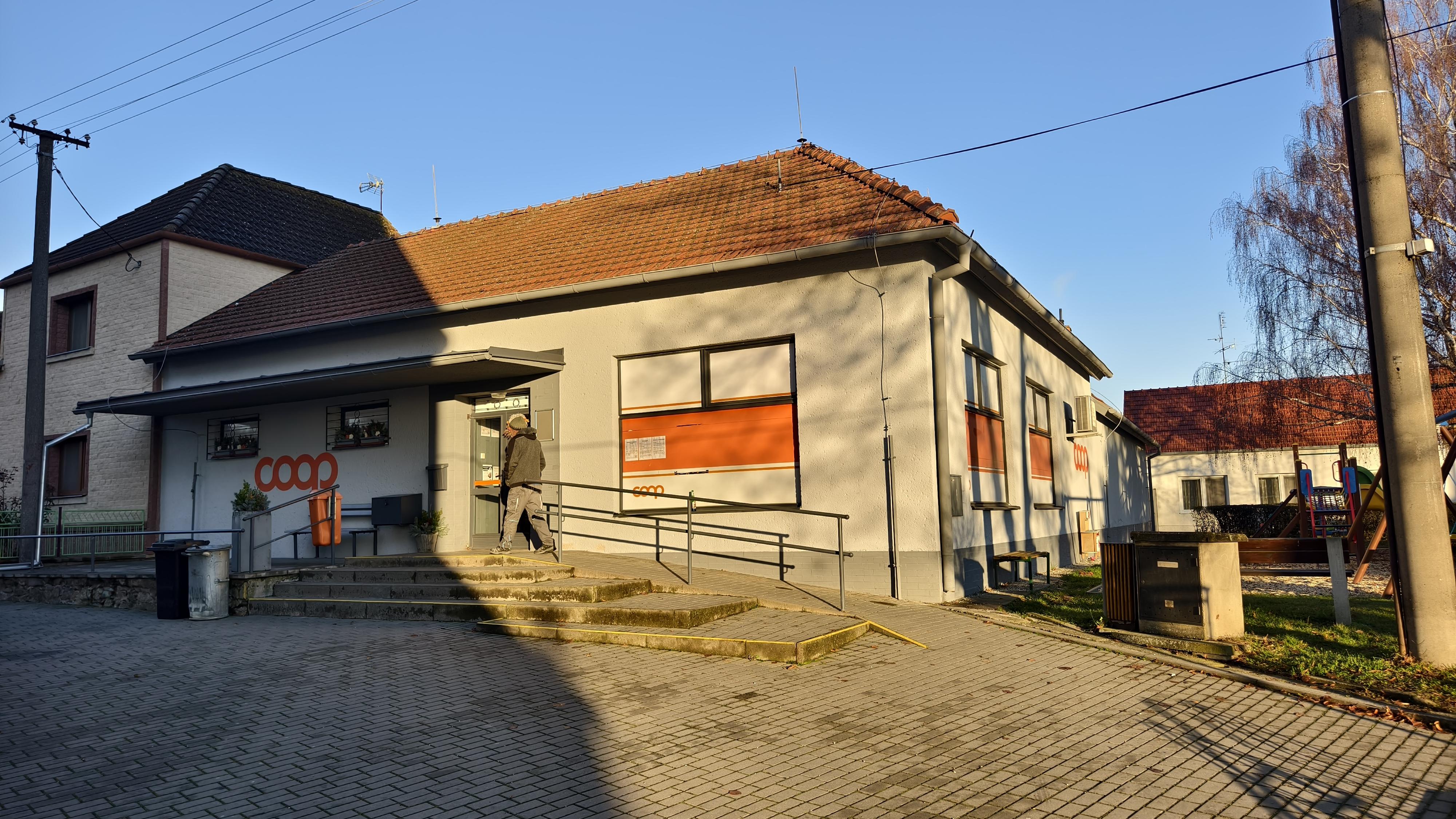 JEDNOTA, spotřební družstvo, Moravský Krumlov – COOP