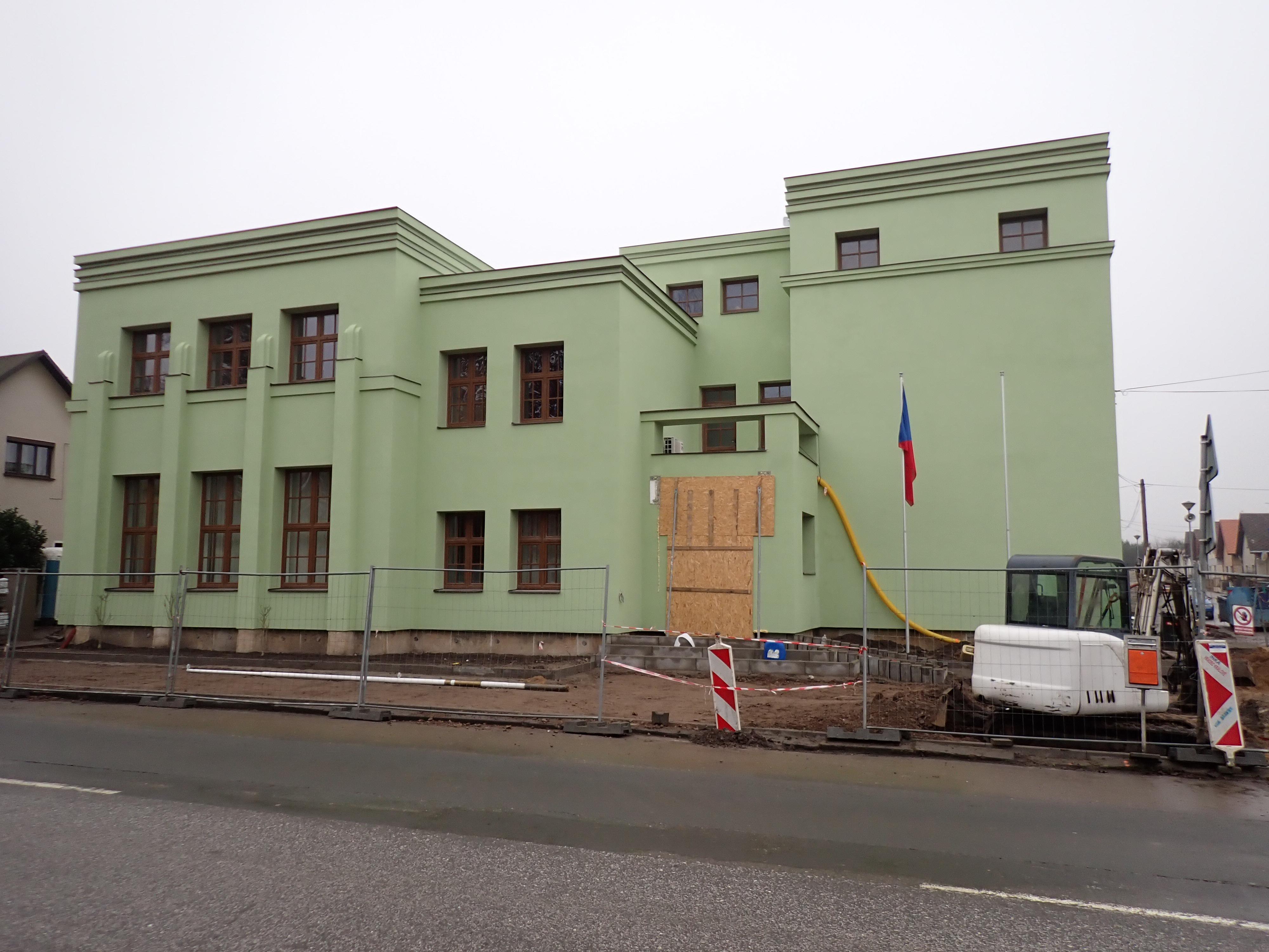 Skřivany - obecní úřad foto 3