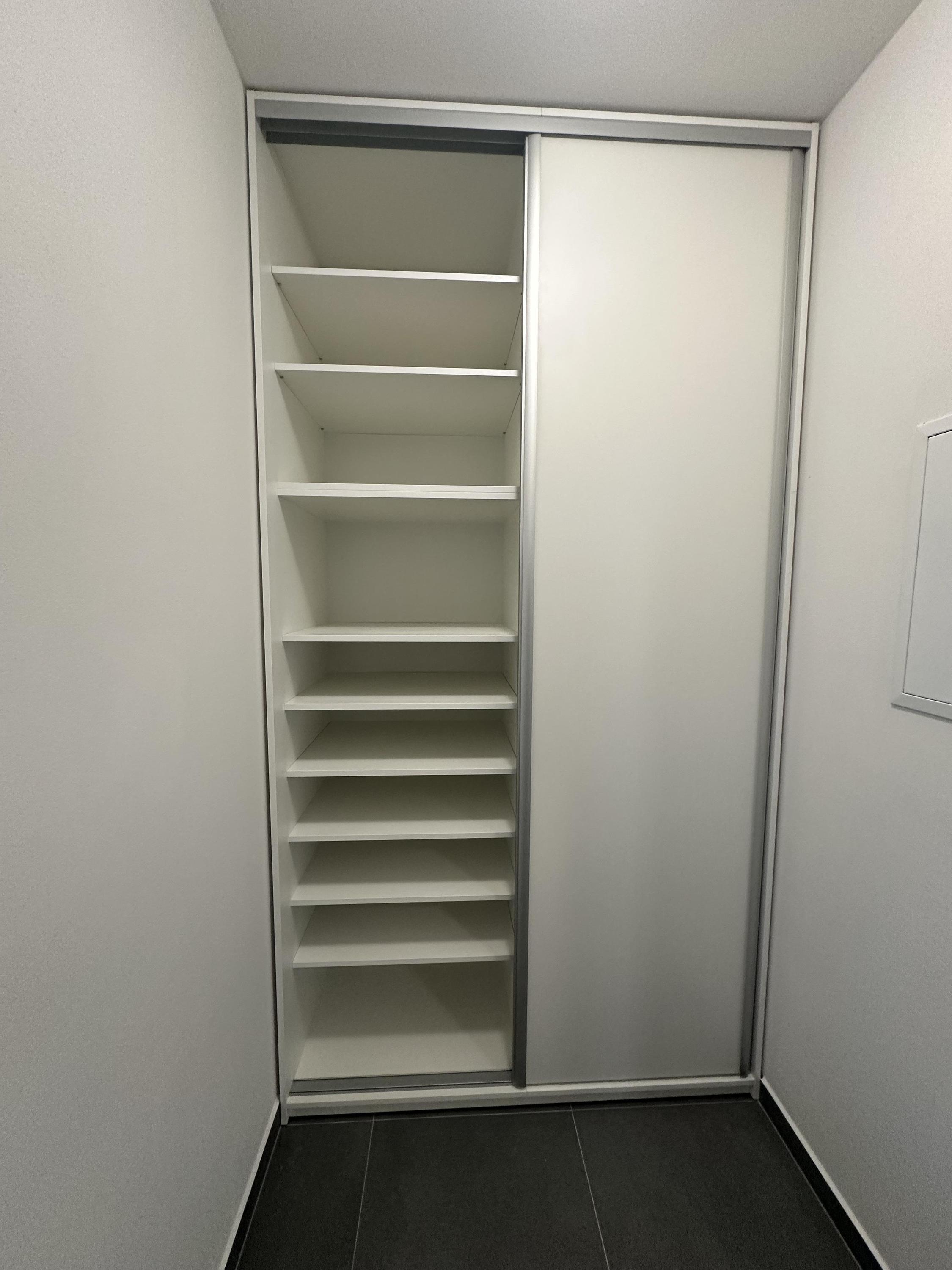 Josef Swatzina - Výroba nábytku foto 2