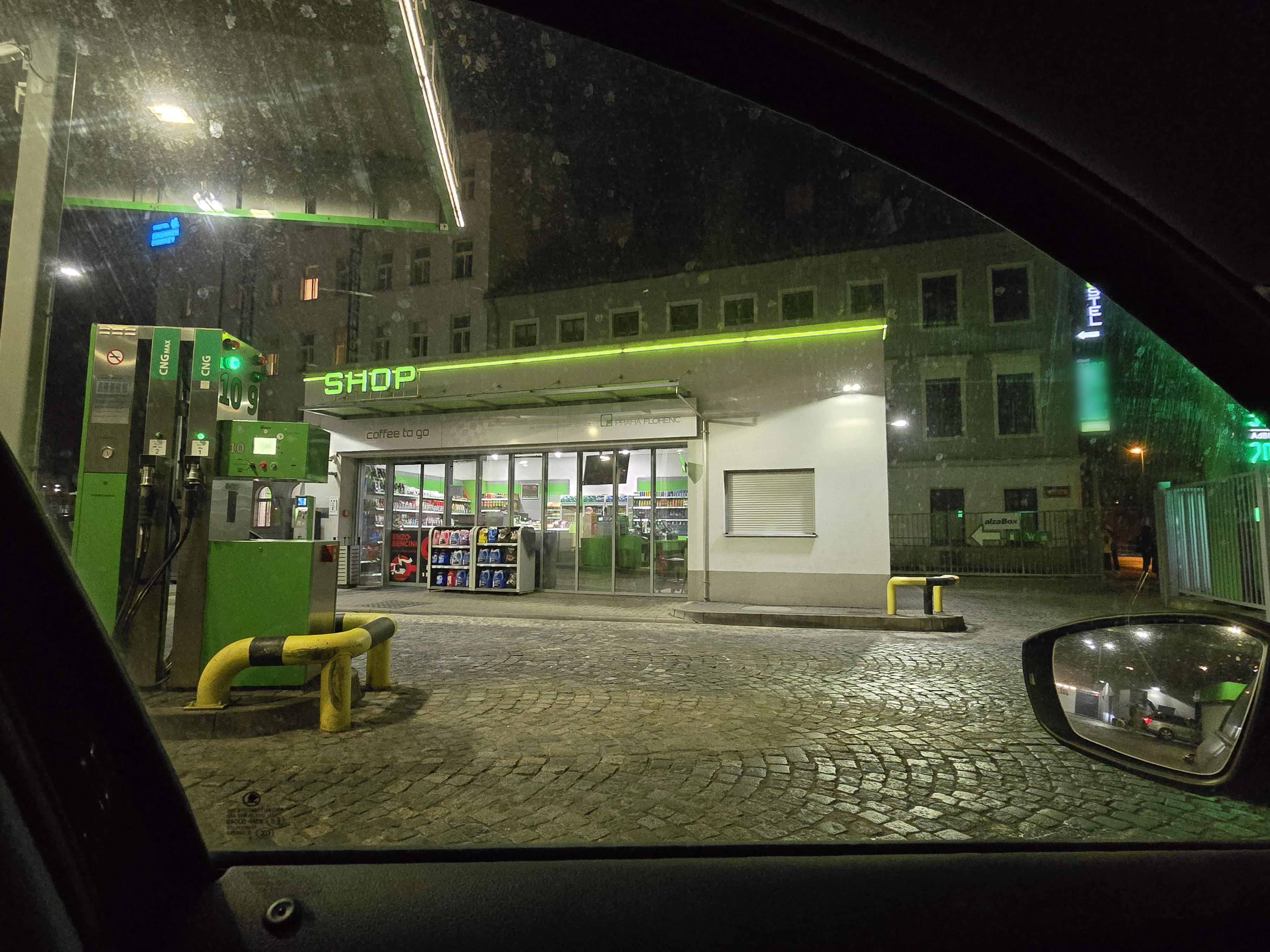 Terminál Florenc s.r.o. - čerpací stanice foto 4