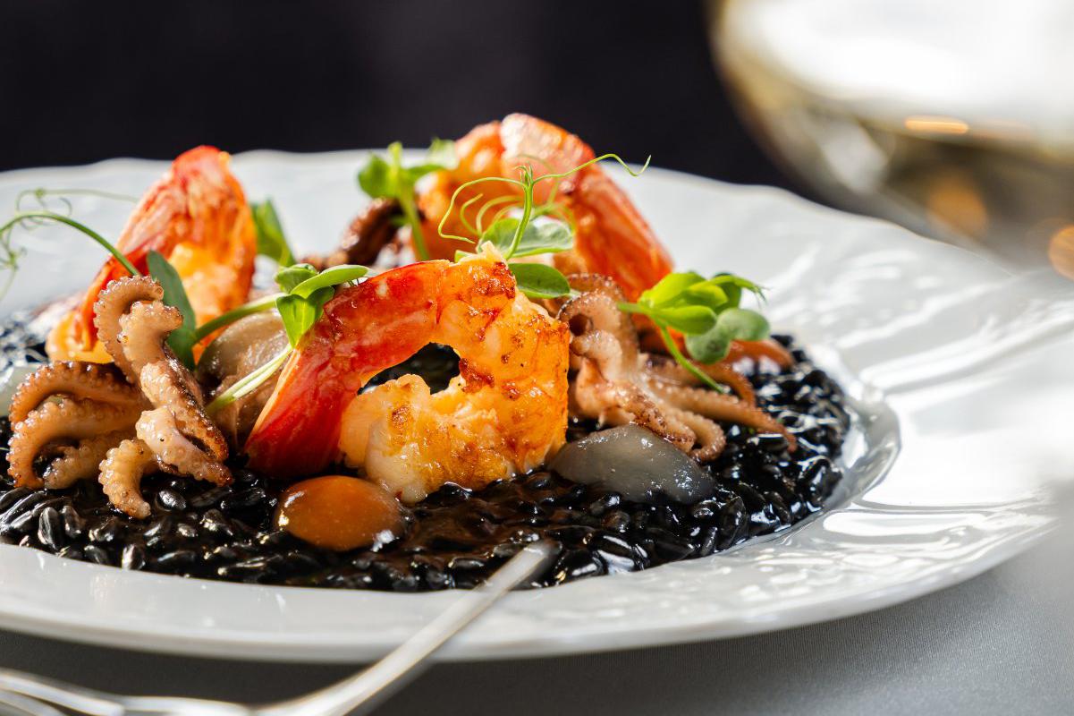 Italské delikatesy s jedinečným výhledem na Prahu