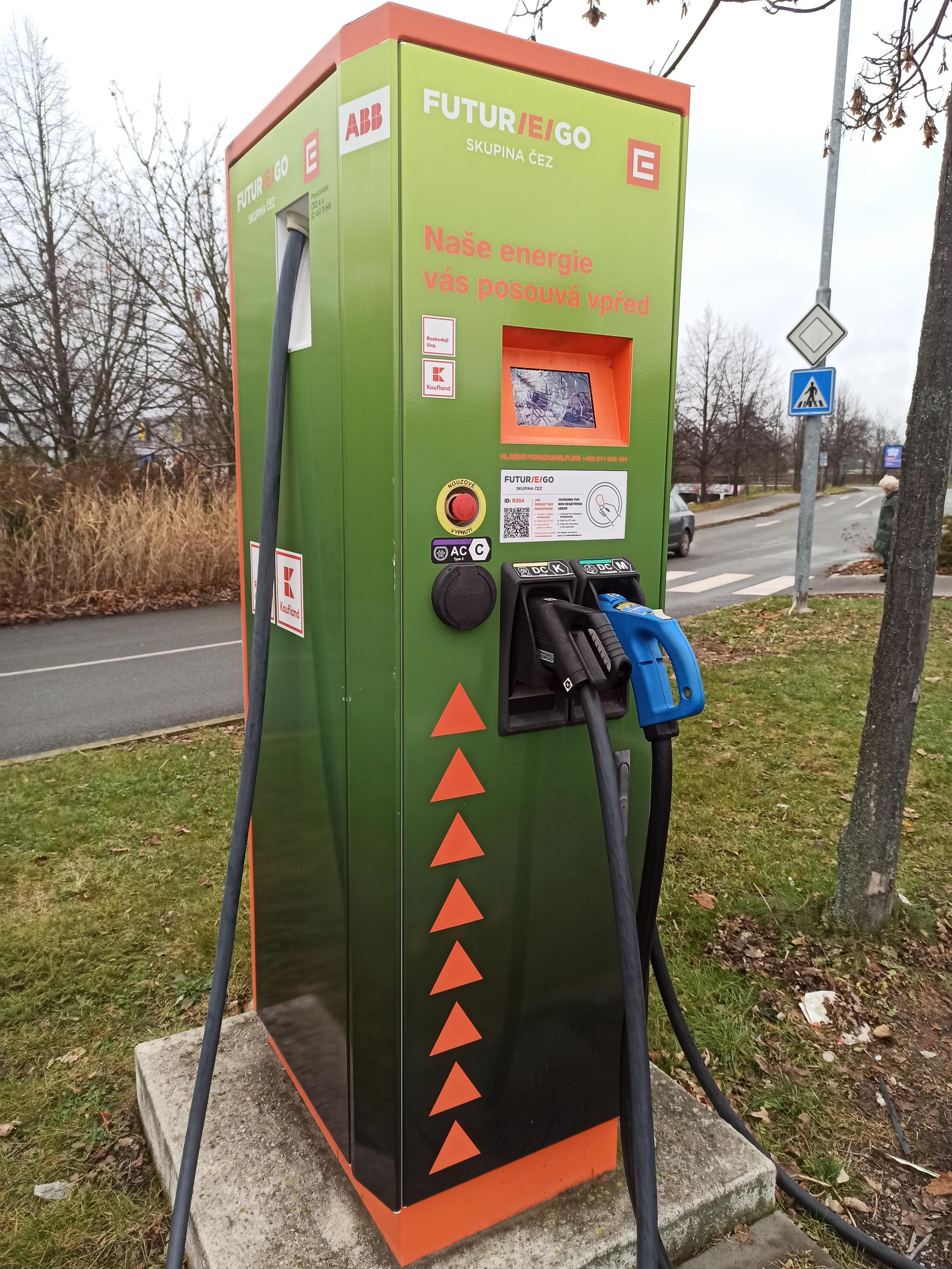 Nabíjecí stanice ČEZ foto 5