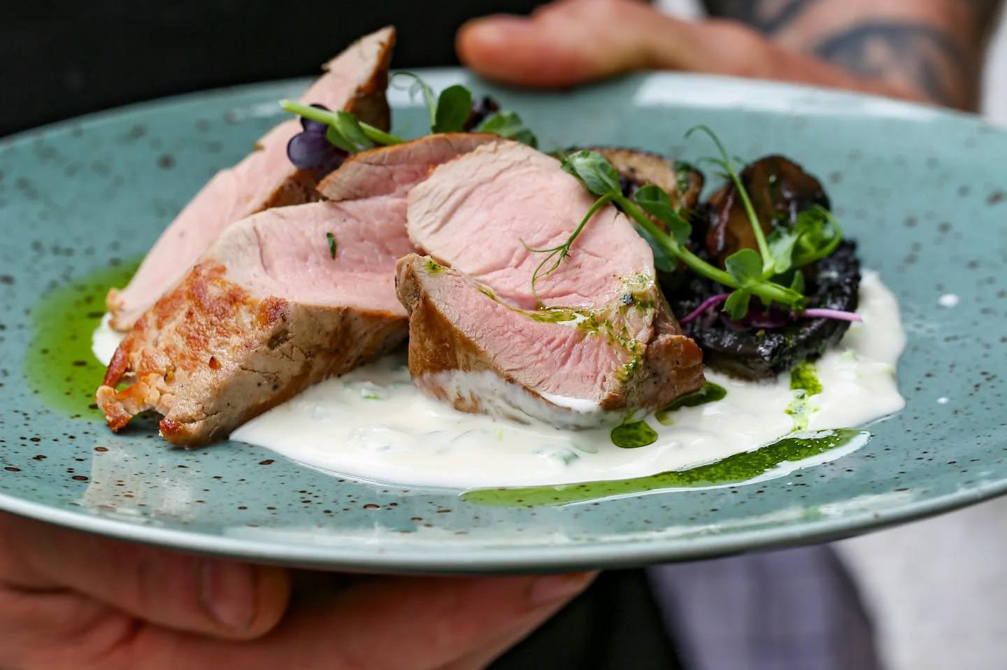 Oběd či večeře v Liberci? Jedině z Potrefené husy!