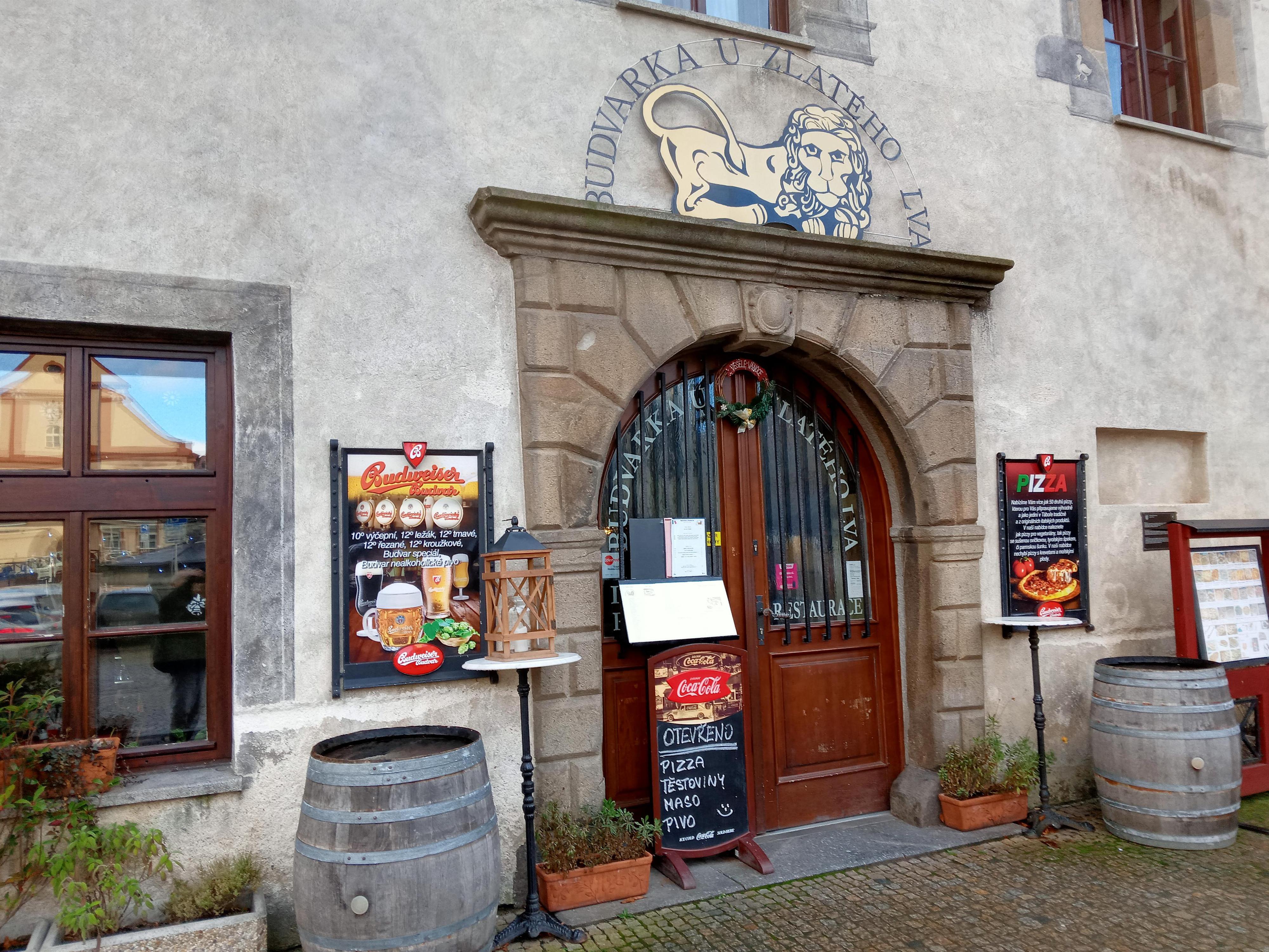 Restaurace Budvarka u Zlatého lva foto 2
