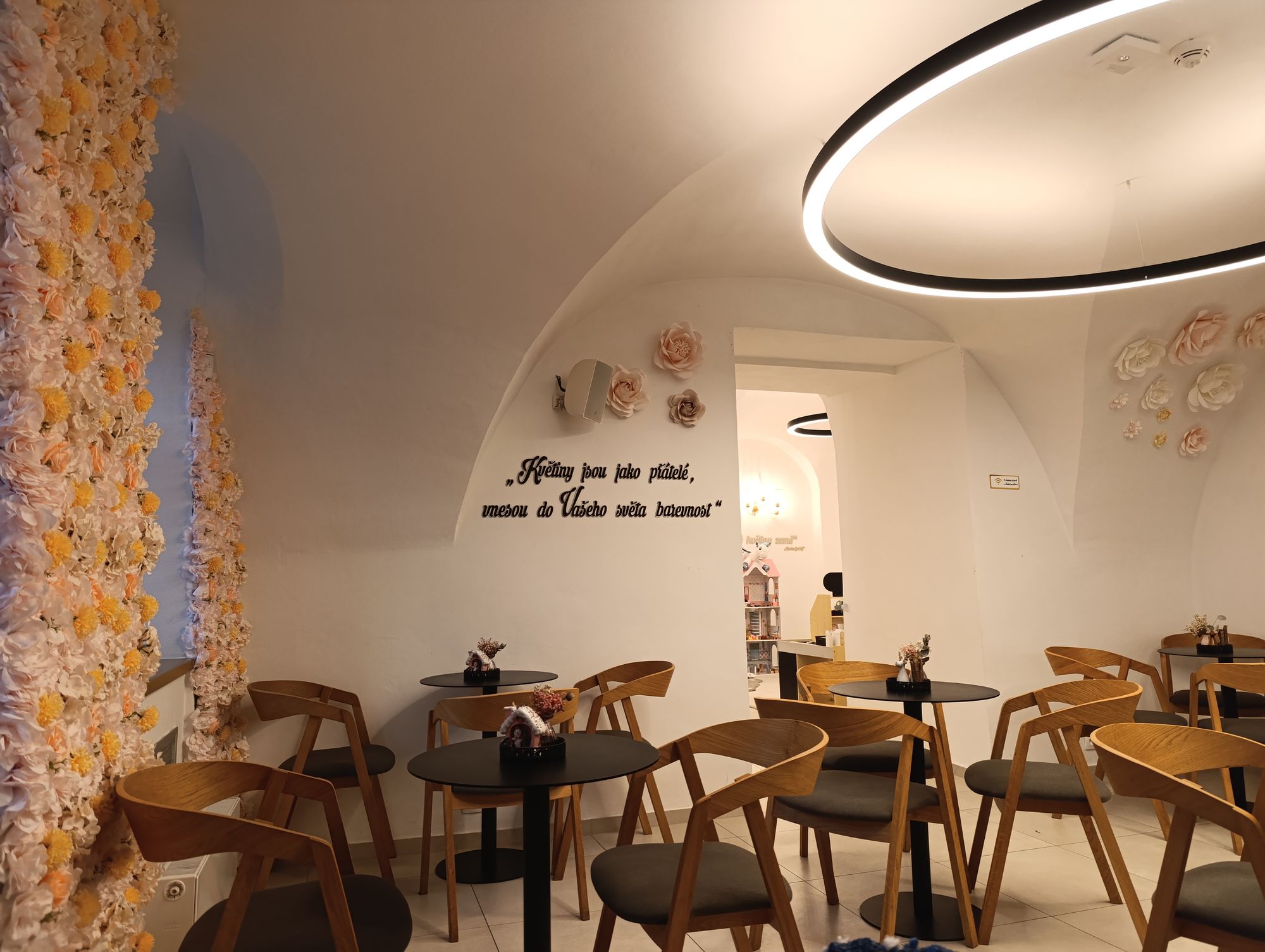 Květinová kavárna foto 6