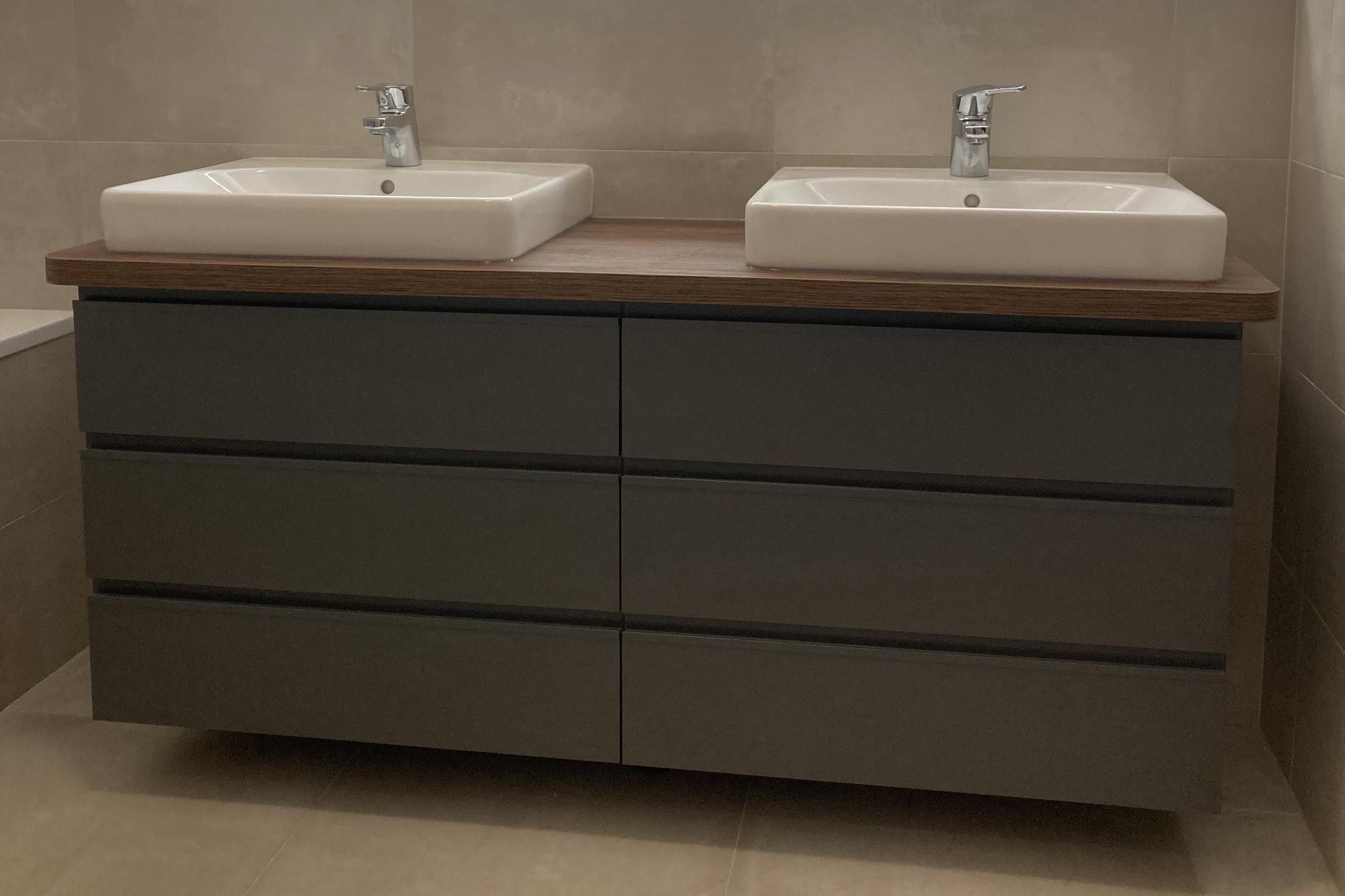 Nábytek do koupelen