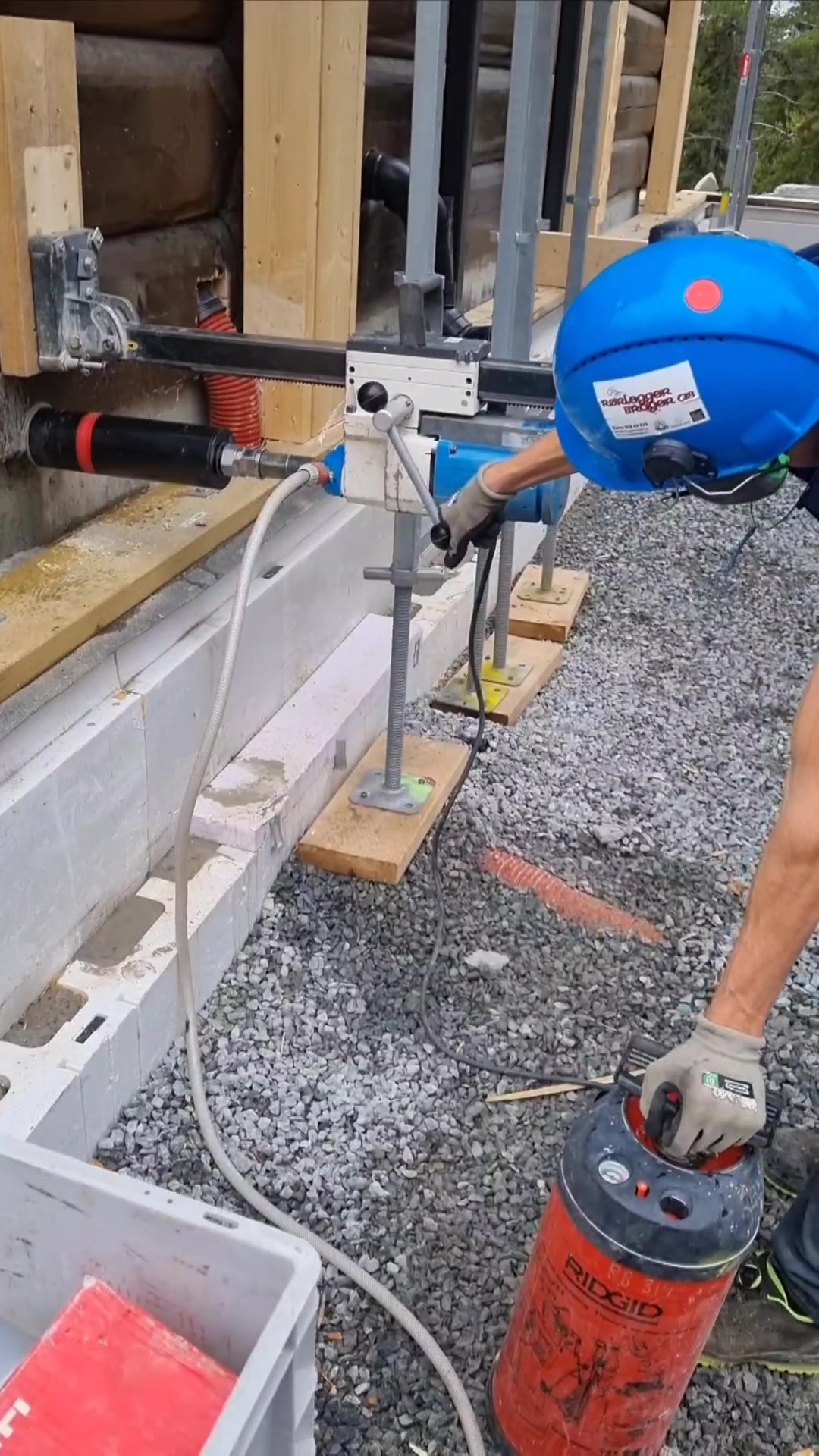 Instalatérství Šmíd foto 2 (náhled videa)