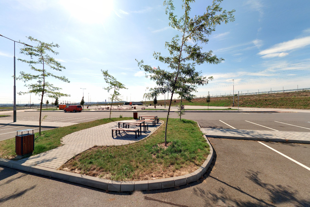 MOL - dobíjecí stanice