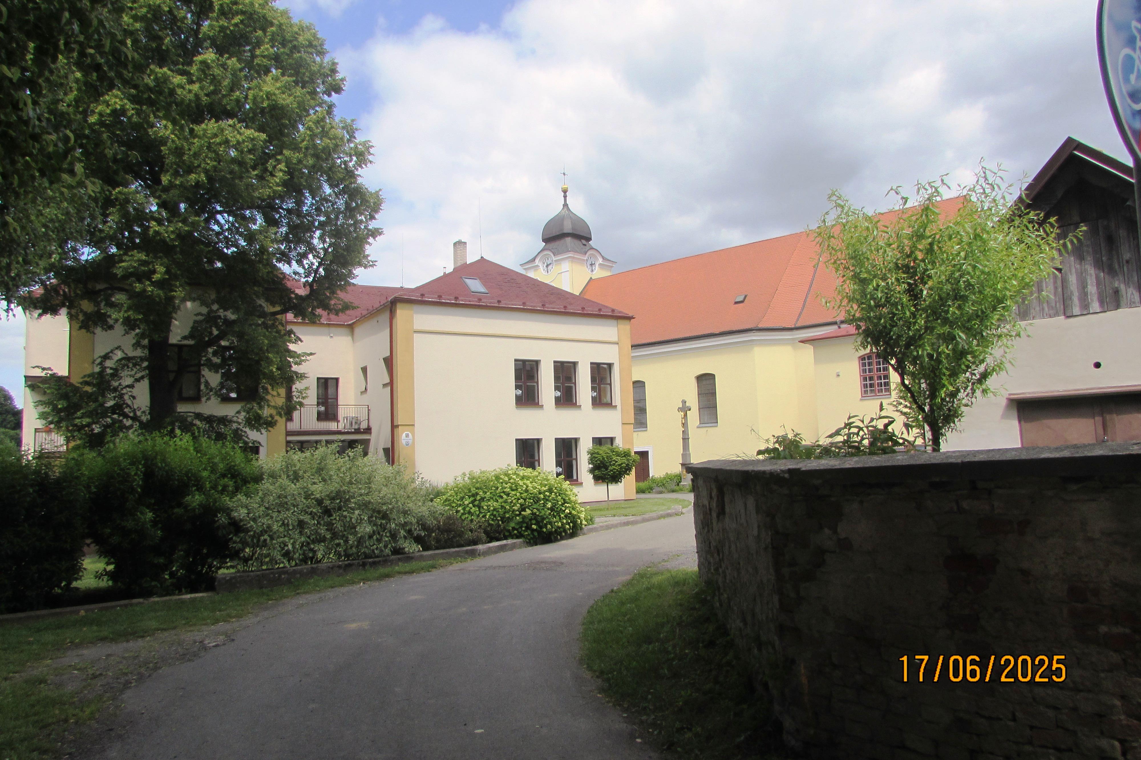 Základní škola a Mateřská škola Branky, okres Vsetín foto 3