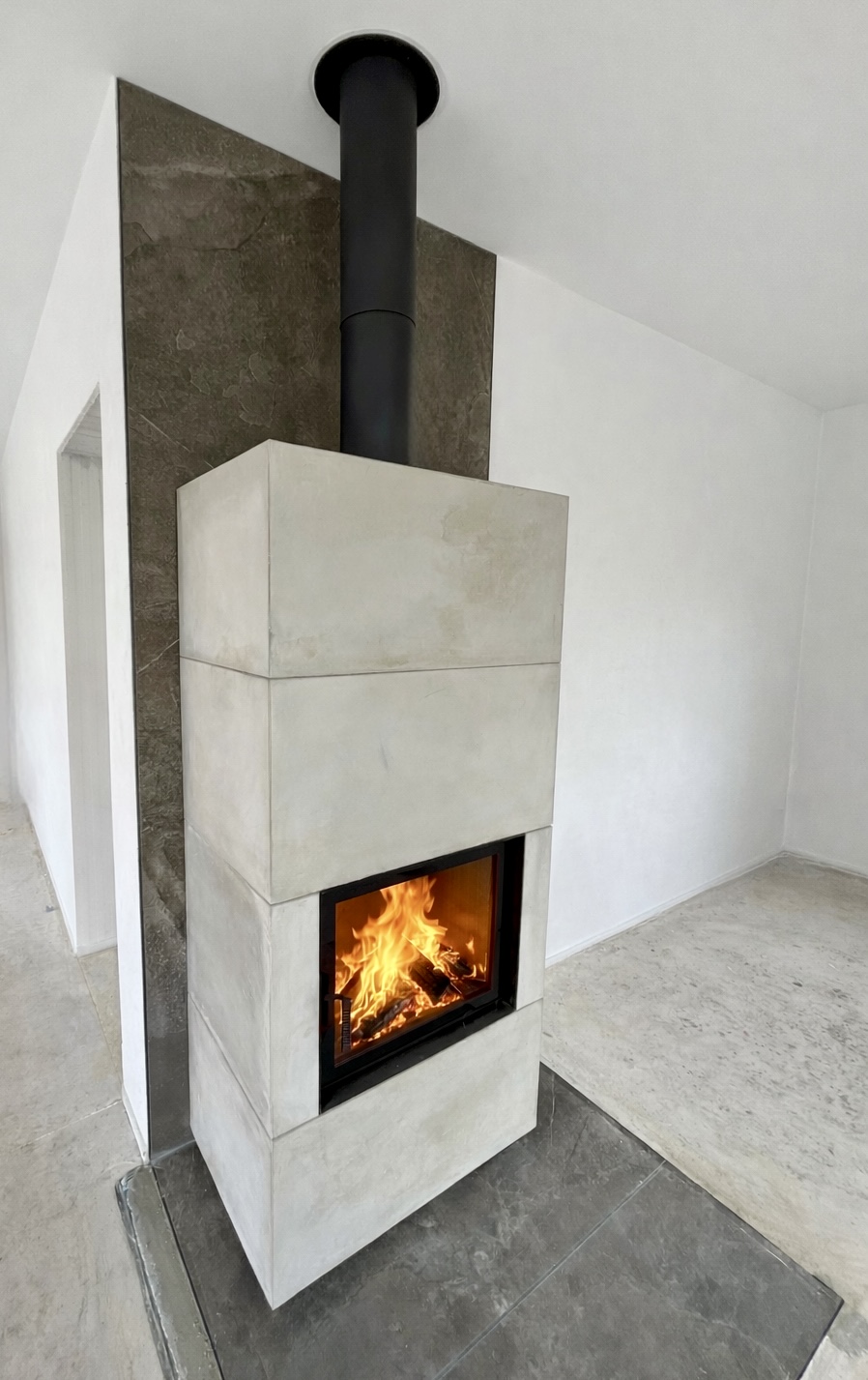 LV Kominik Ostrava, s.r.o.