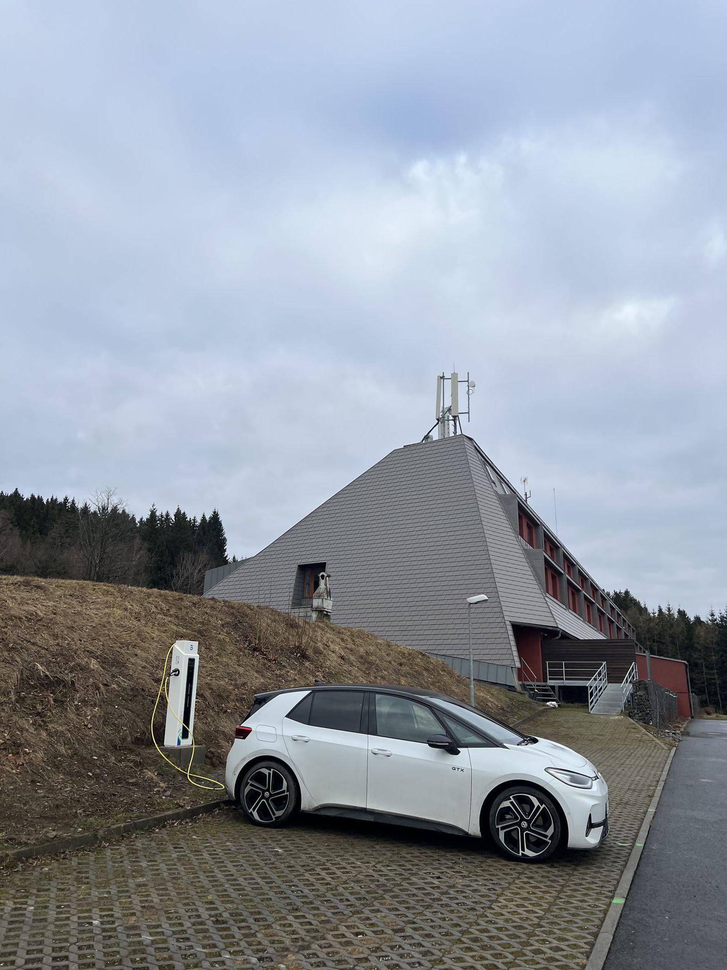 Nabíječka Ramzová 345 foto 2