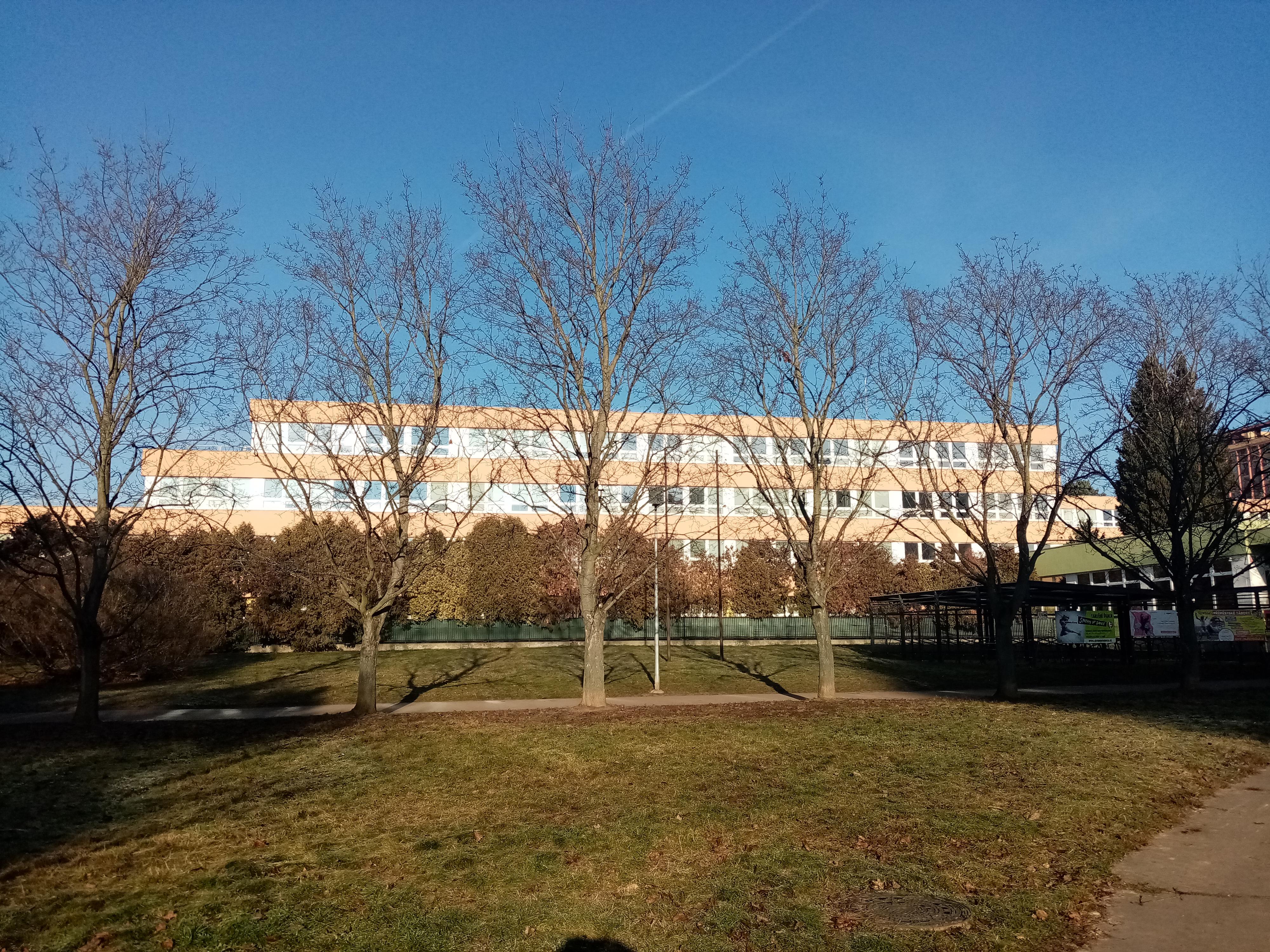 ZŠ Praha 8, Burešova foto 5