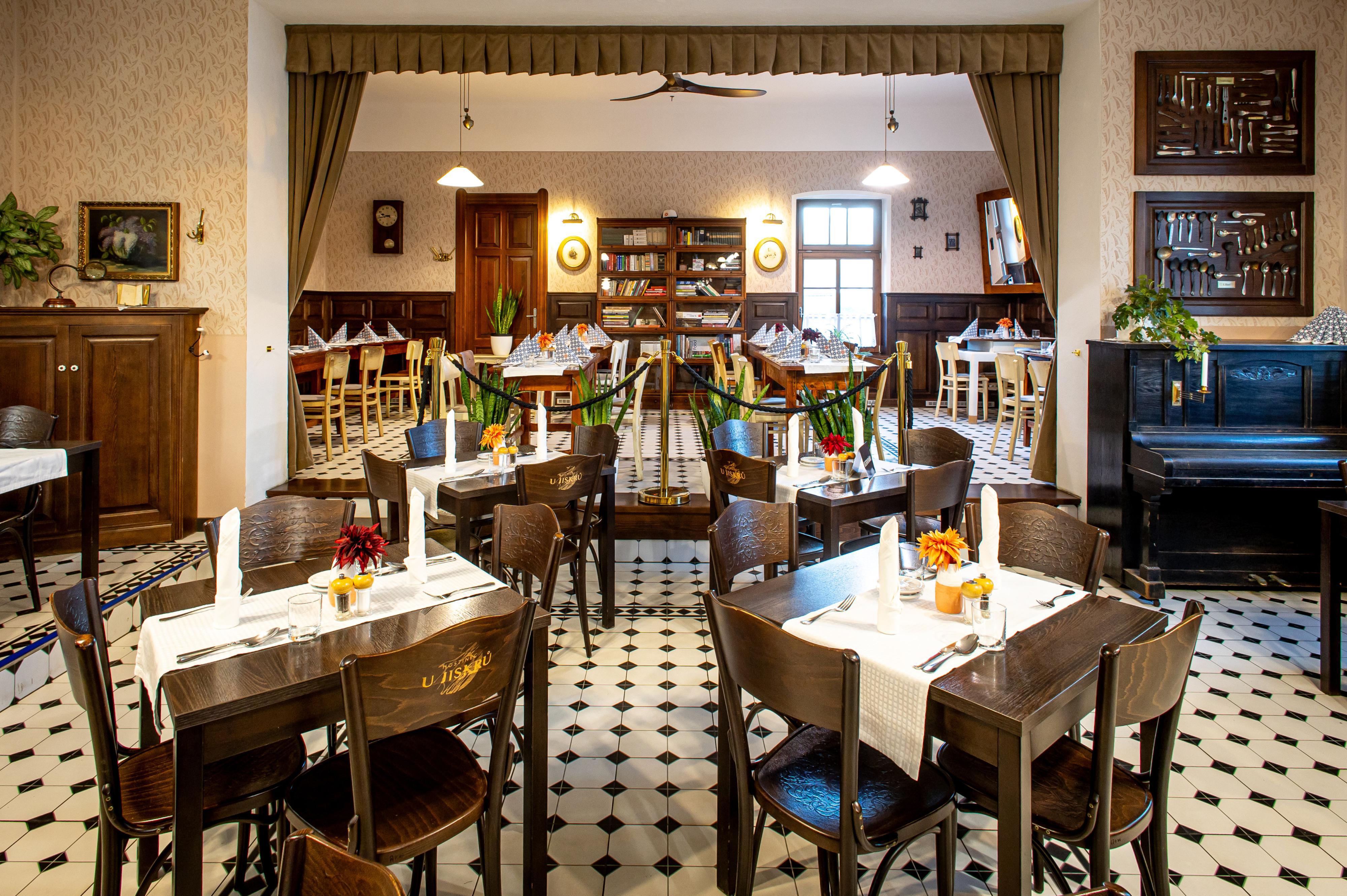 Zájezdní hostinec U Jiskrů