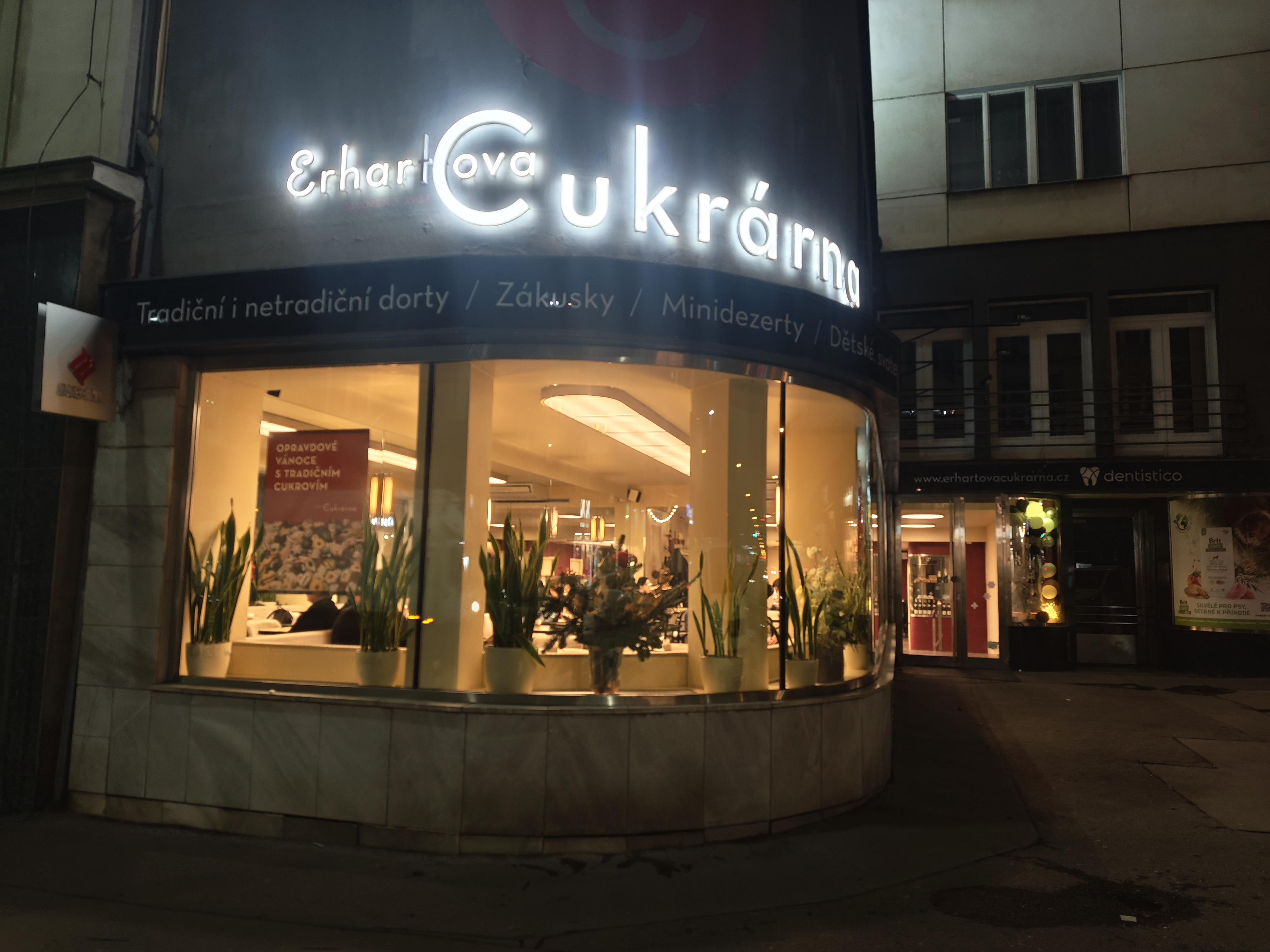 Erhartova cukrárna foto 6