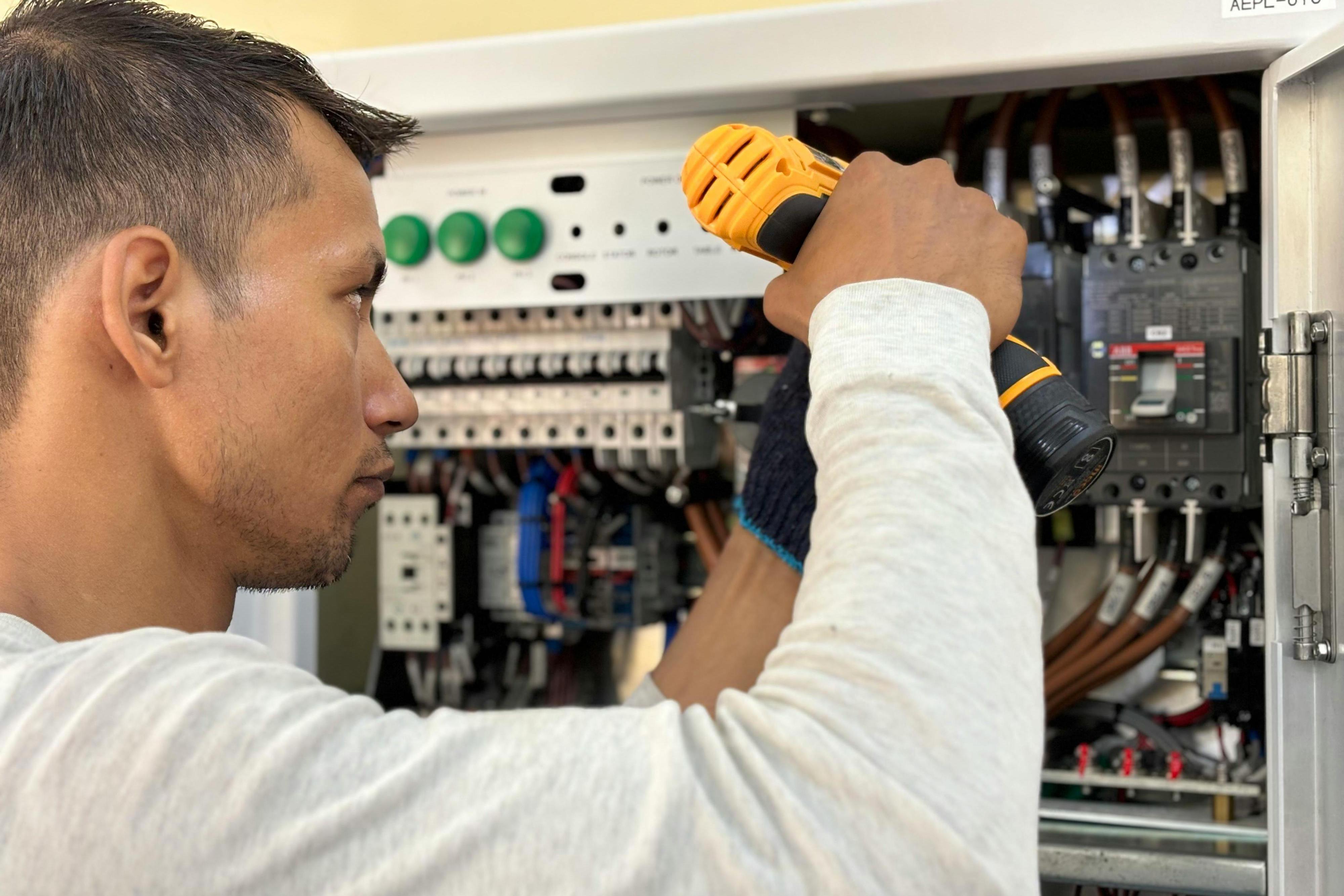 Elektrikář Ostrava