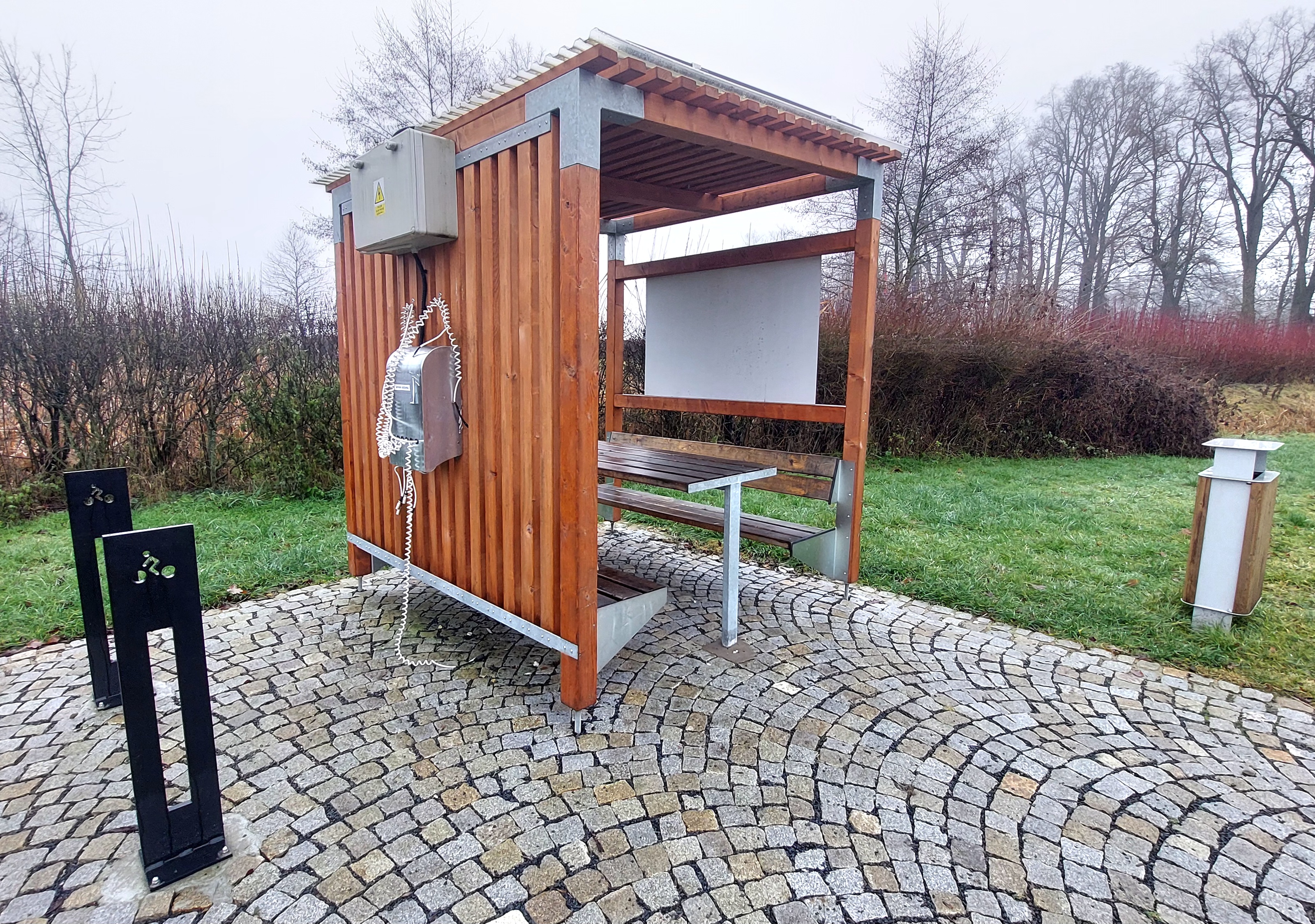 Areál zdraví - nabíjecí stanice pro elektrokola