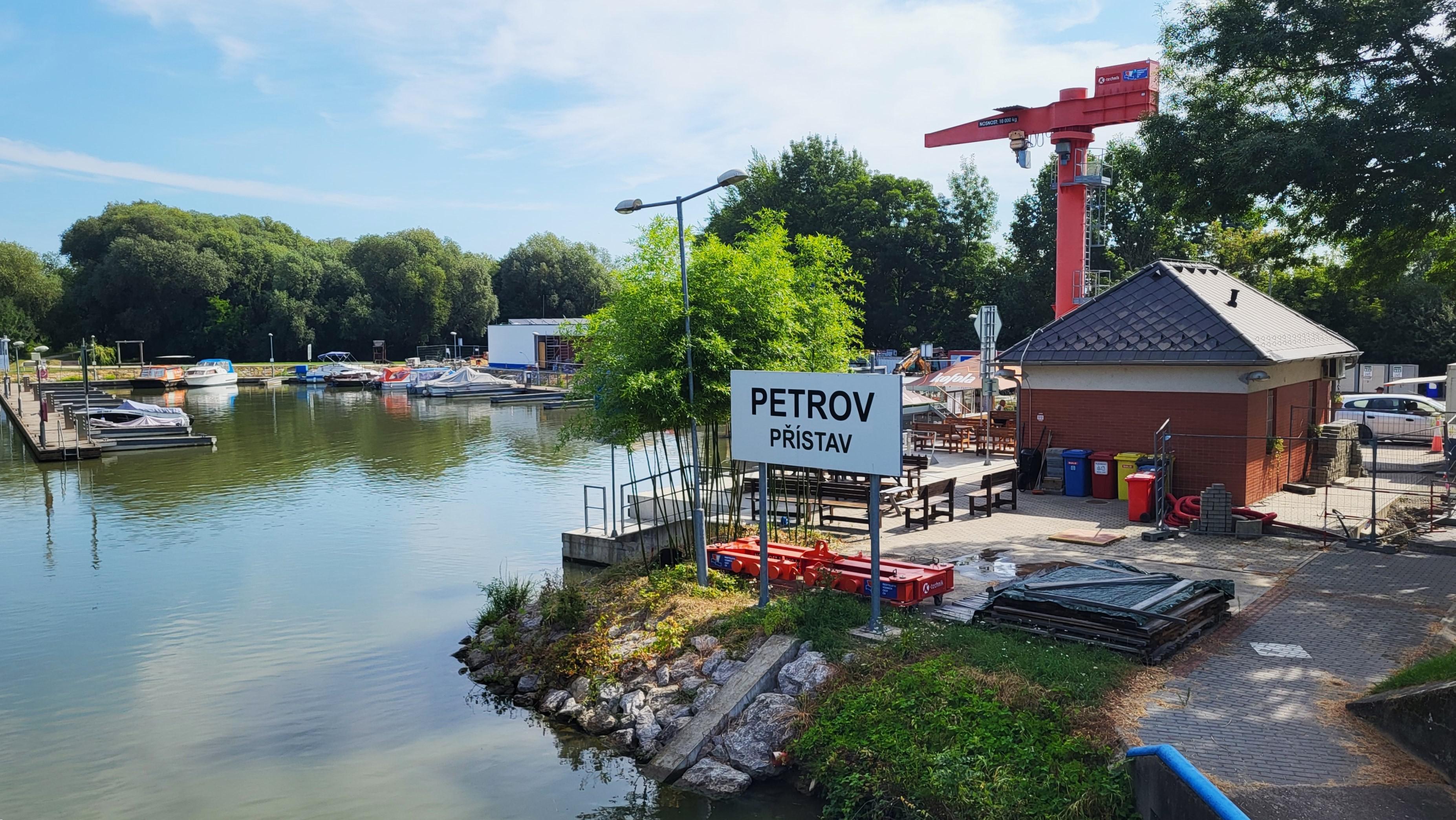 Přístav Petrov foto 4