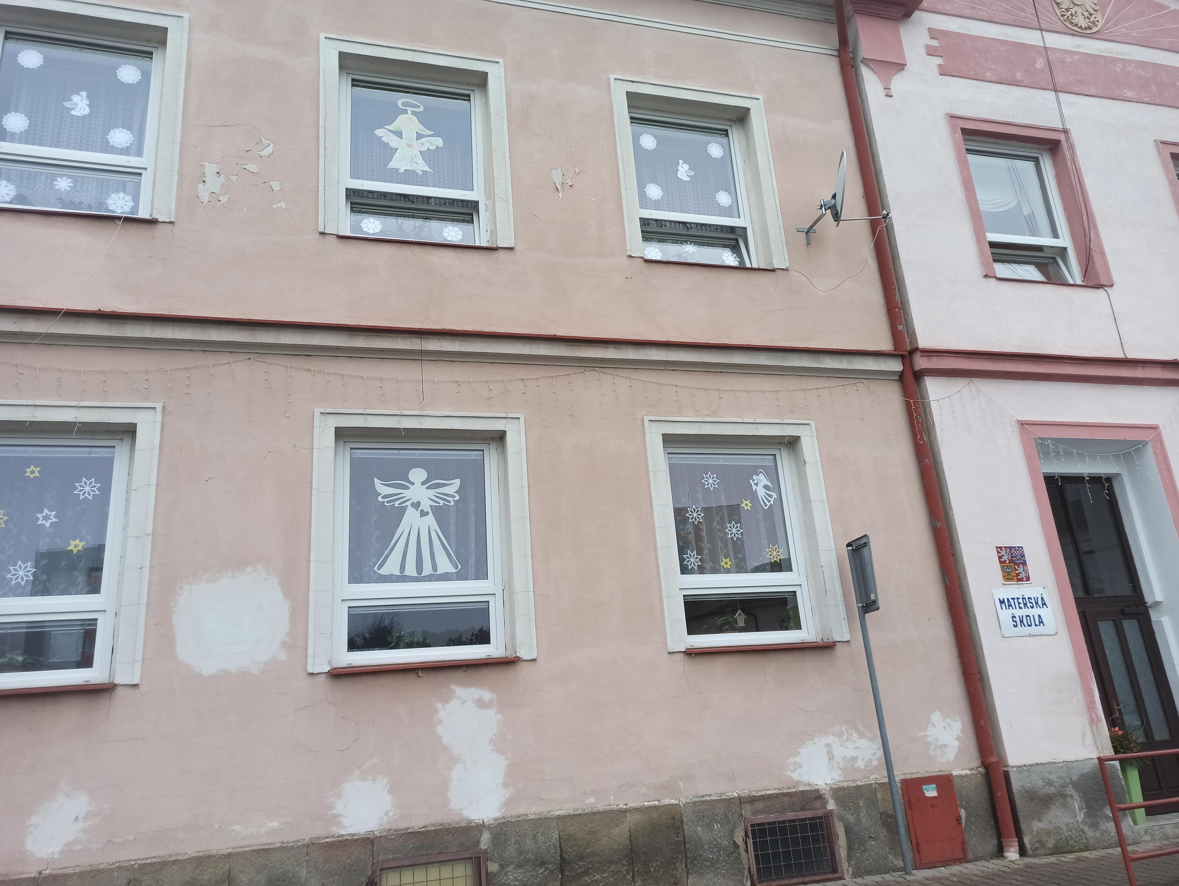 Mateřská škola, Chrudim 3, Sv. Čecha 345 foto 2