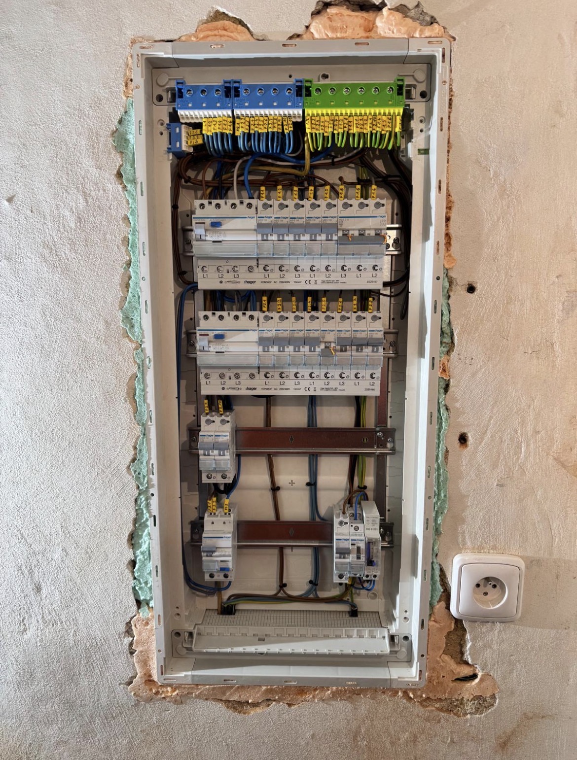 Elektroinstalace Pokorný - Fotovoltaické elektrárny foto 1