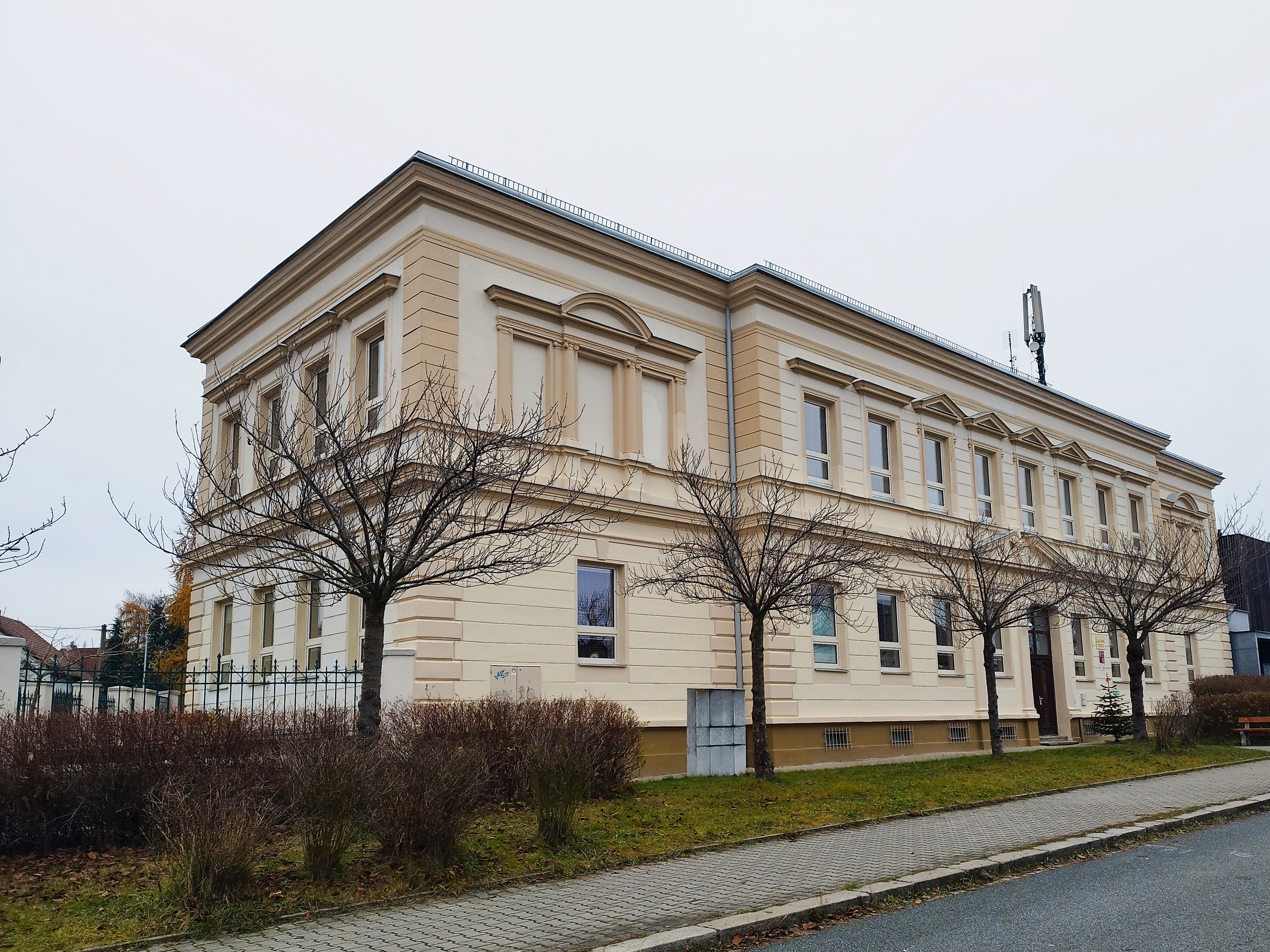 Základní škola Plzeň-Újezd foto 5