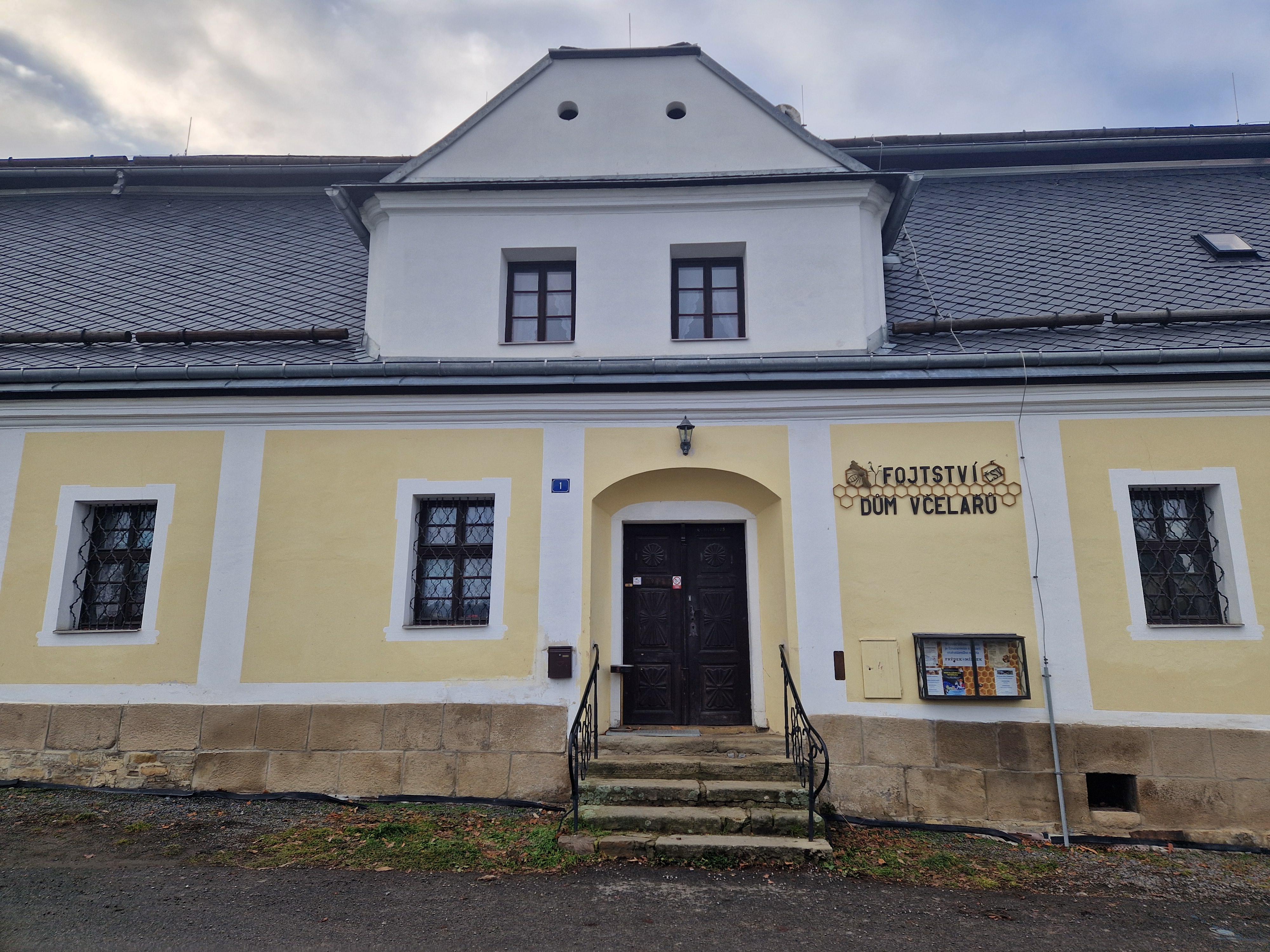 Dům včelařů foto 4