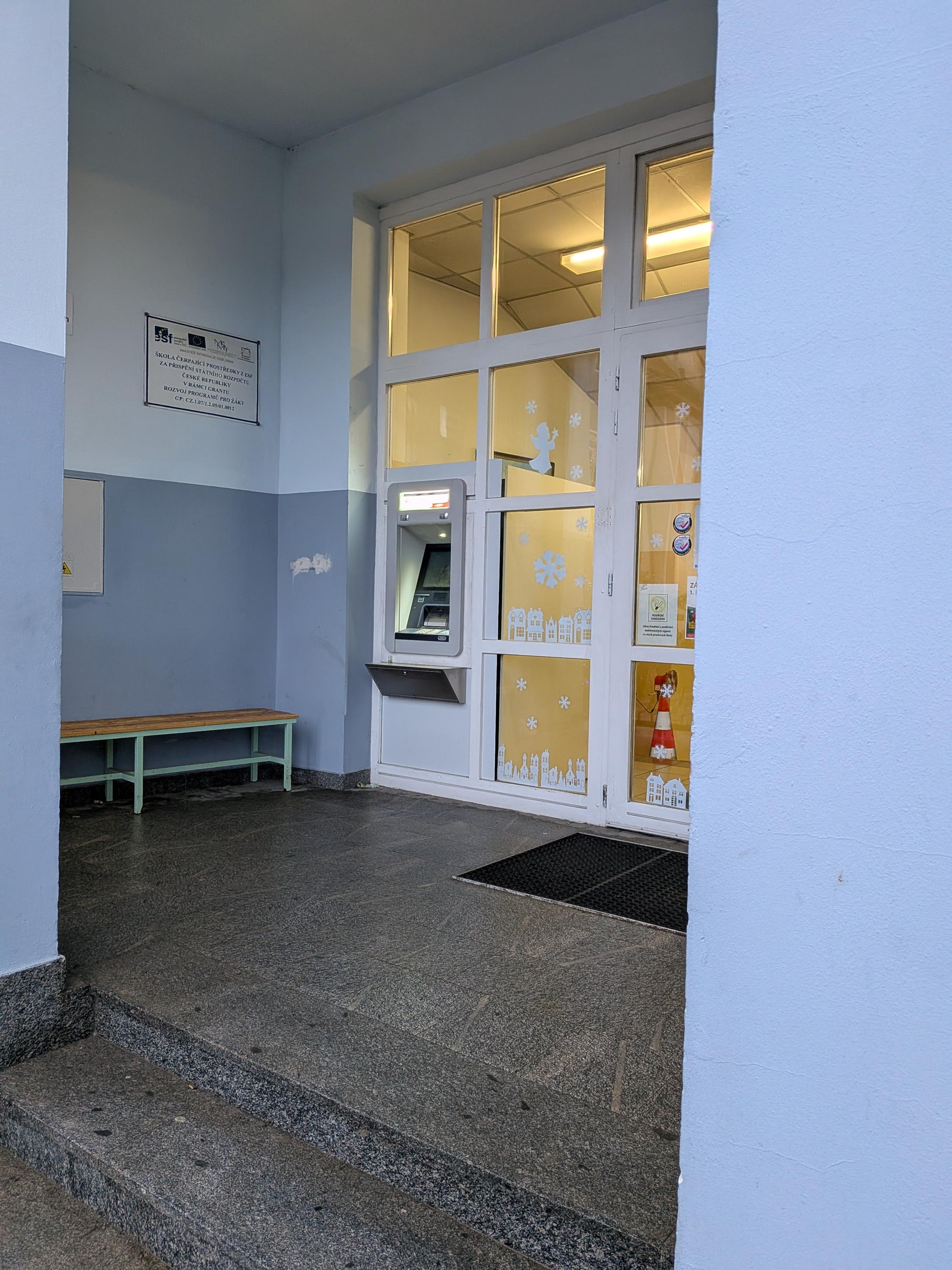 Bankomat Komerční banky foto 3