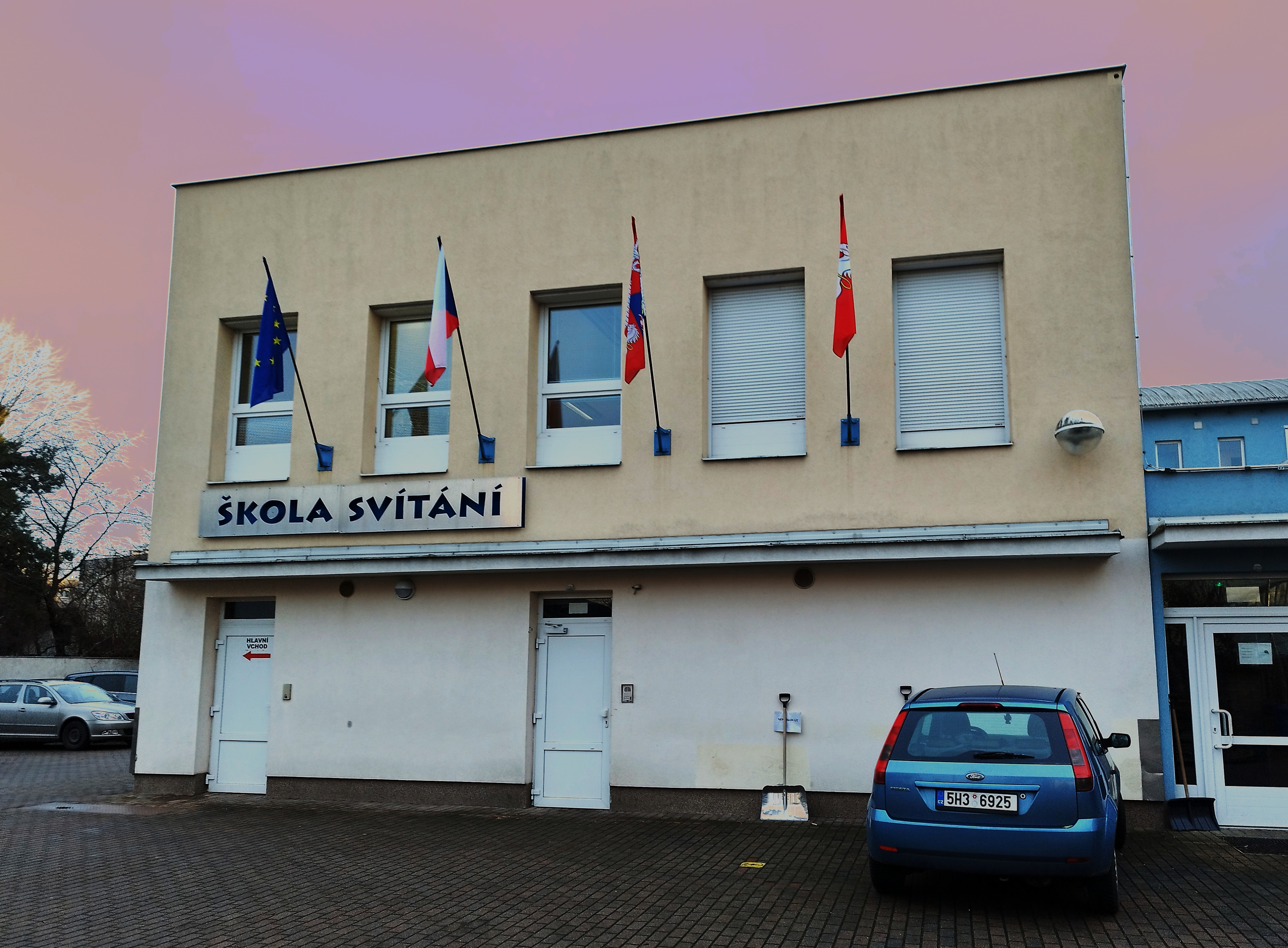Základní škola a Praktická škola SVÍTÁNÍ foto 5