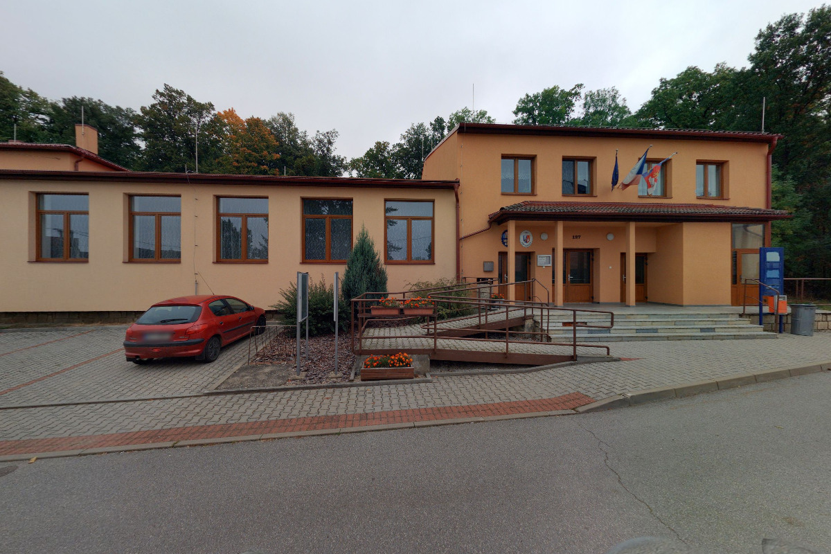 Budíškovice - obecní úřad foto 5